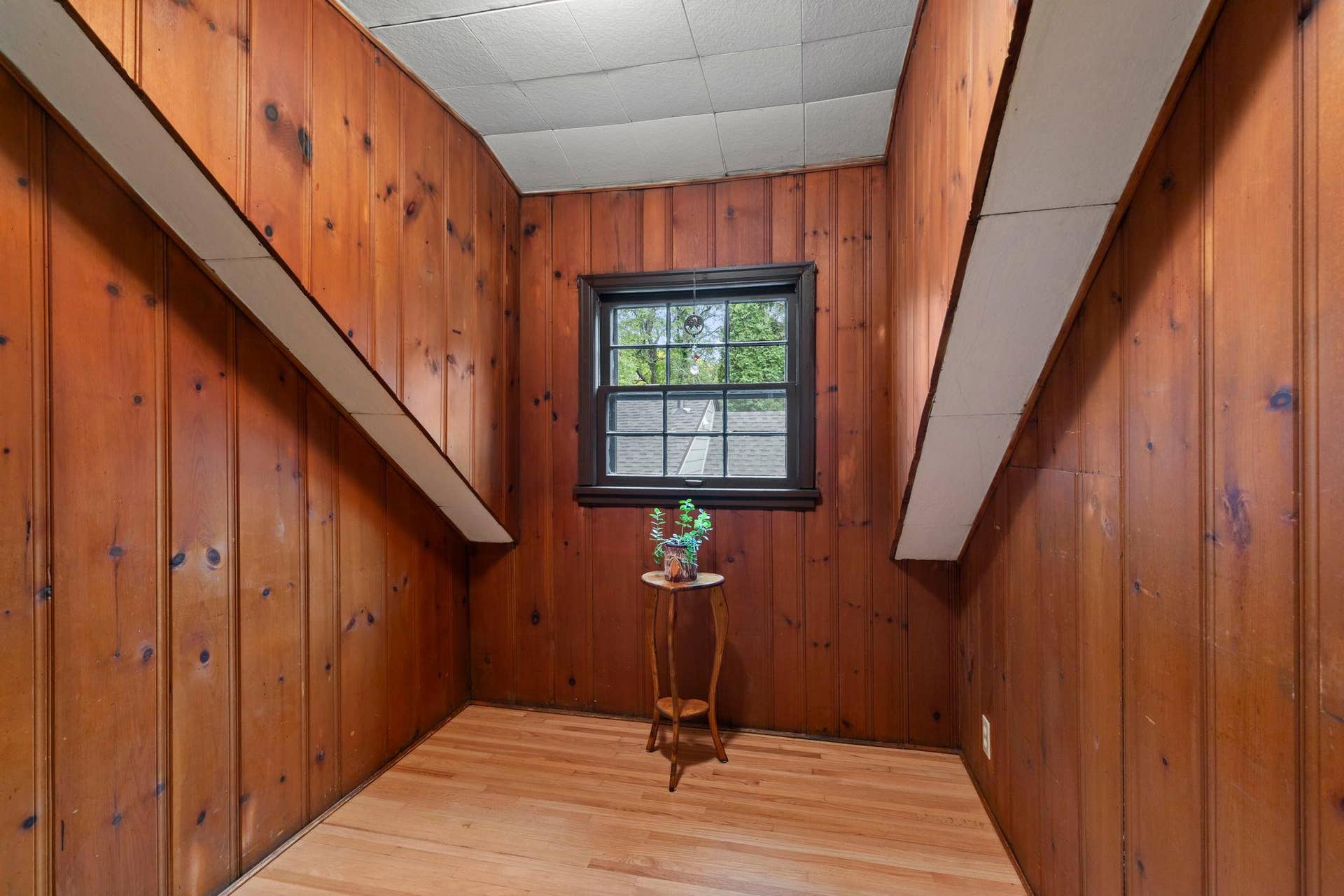 75-web-or-mls-1522 Hague Ave-63 (2).jpg