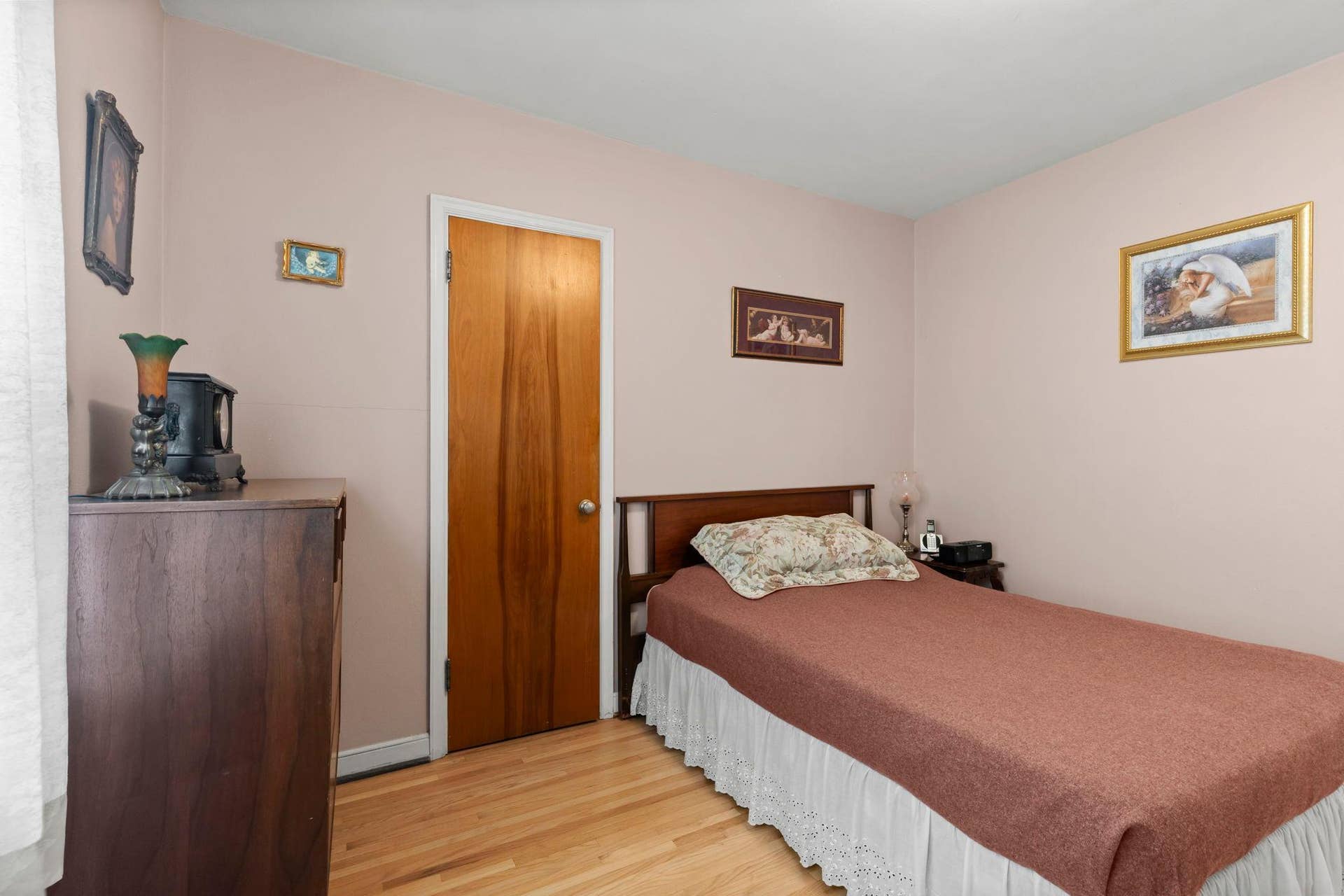 72-web-or-mls-1522 Hague Ave-54 (2).jpg