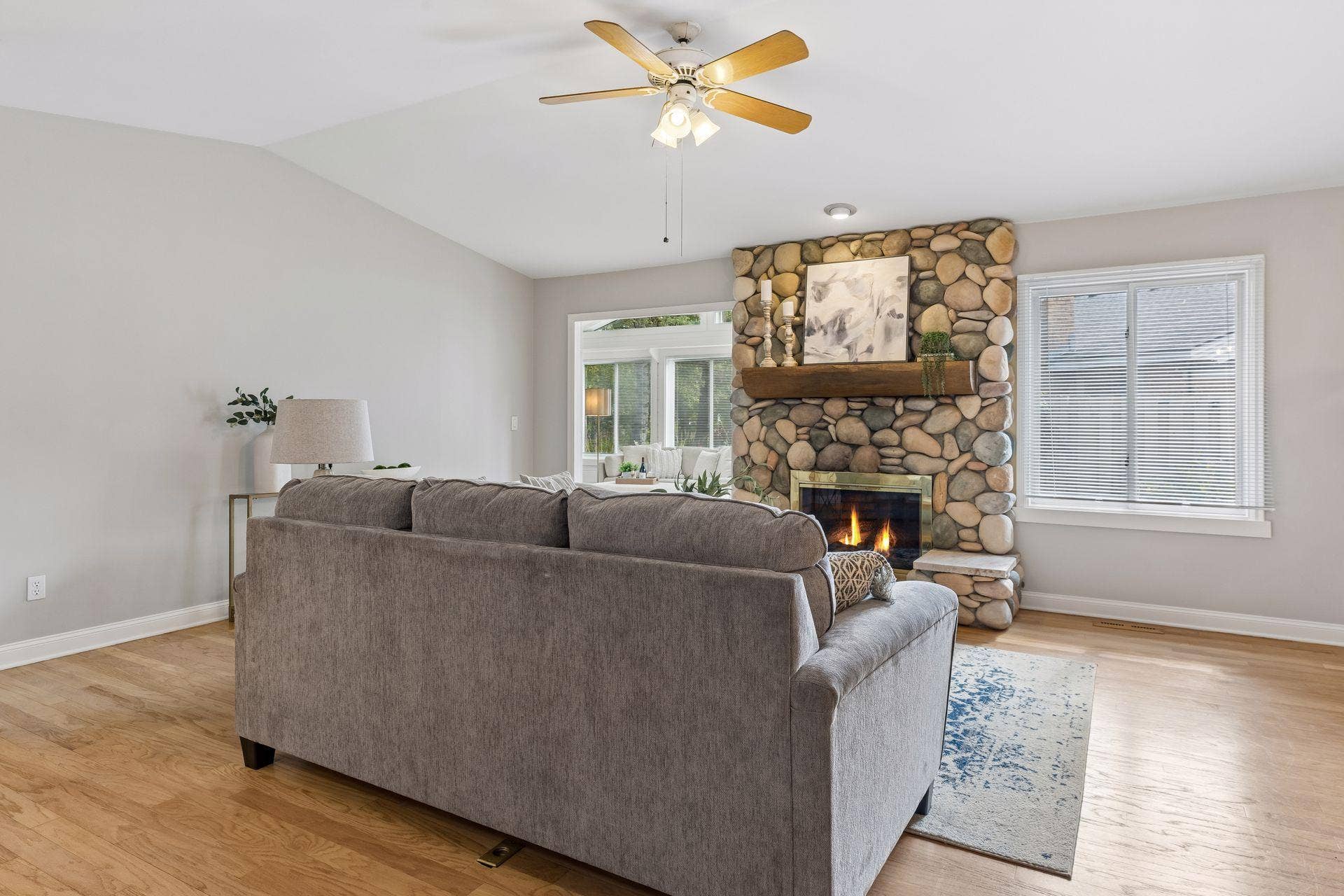 1860 Juneau Lane N, Plymouth, MN 55447 1860 Juneau Lane N, Plymouth, MN 55447