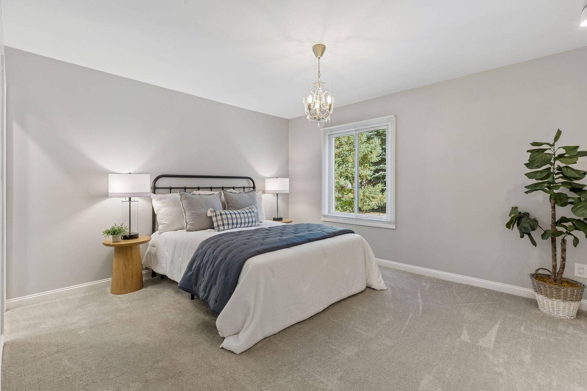 1860 Juneau Lane N, Plymouth, MN 55447 1860 Juneau Lane N, Plymouth, MN 55447