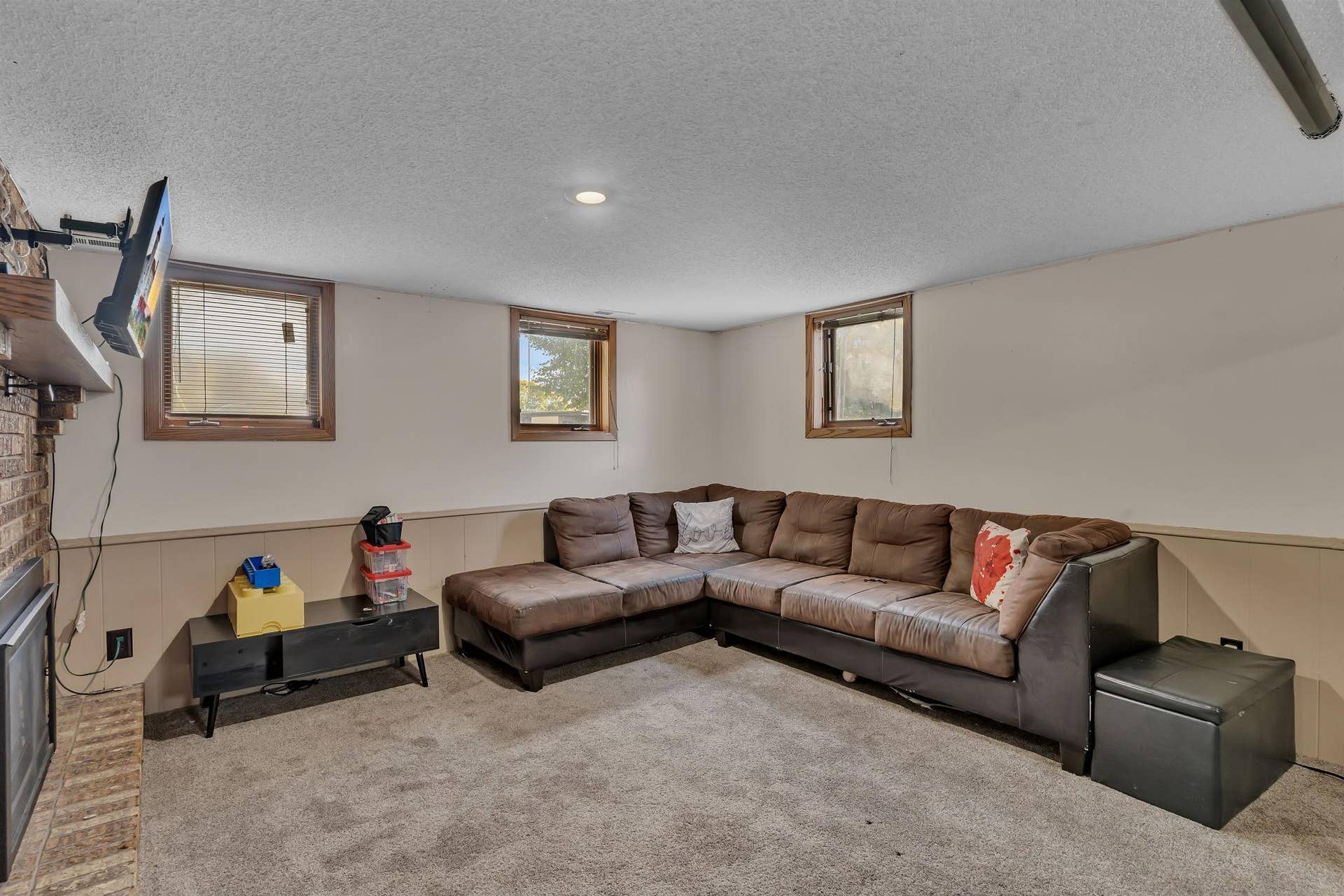 1221 13th Avenue SW, Willmar, MN 56201 1221- Lower Level- Family Room