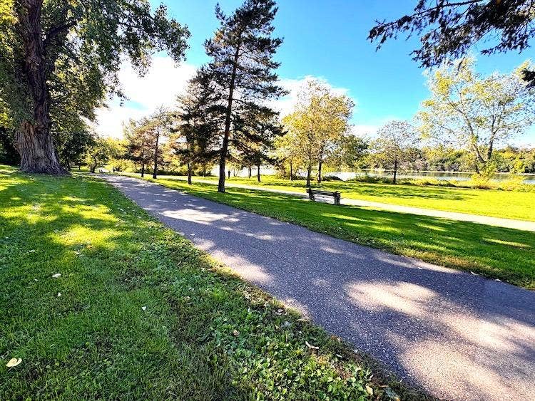 2407 Girard Avenue S, #6, 21, Minneapolis, MN 55405 Lake of the Isles