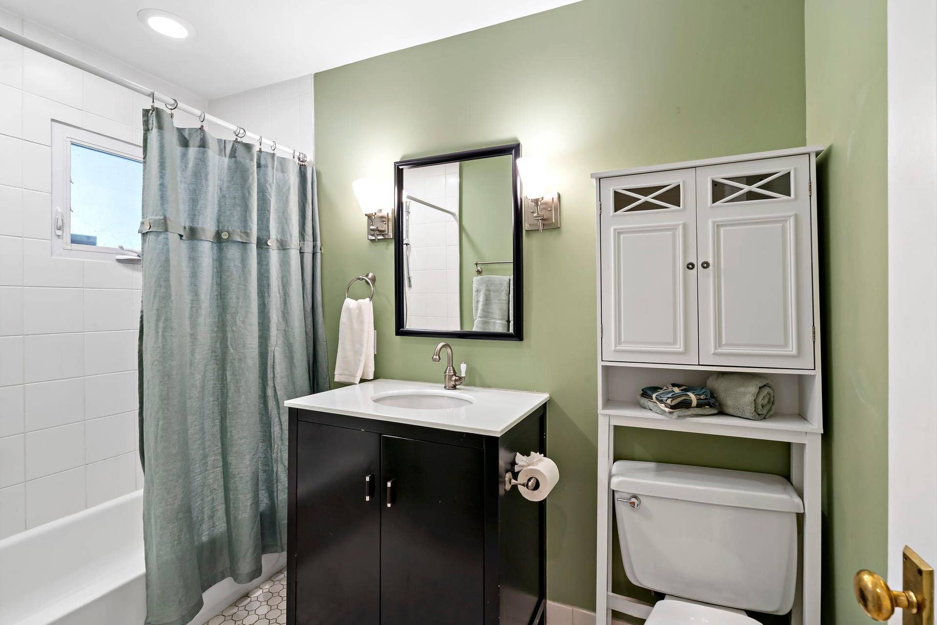 2407 Girard Avenue S, #6, 21, Minneapolis, MN 55405 18.jpg