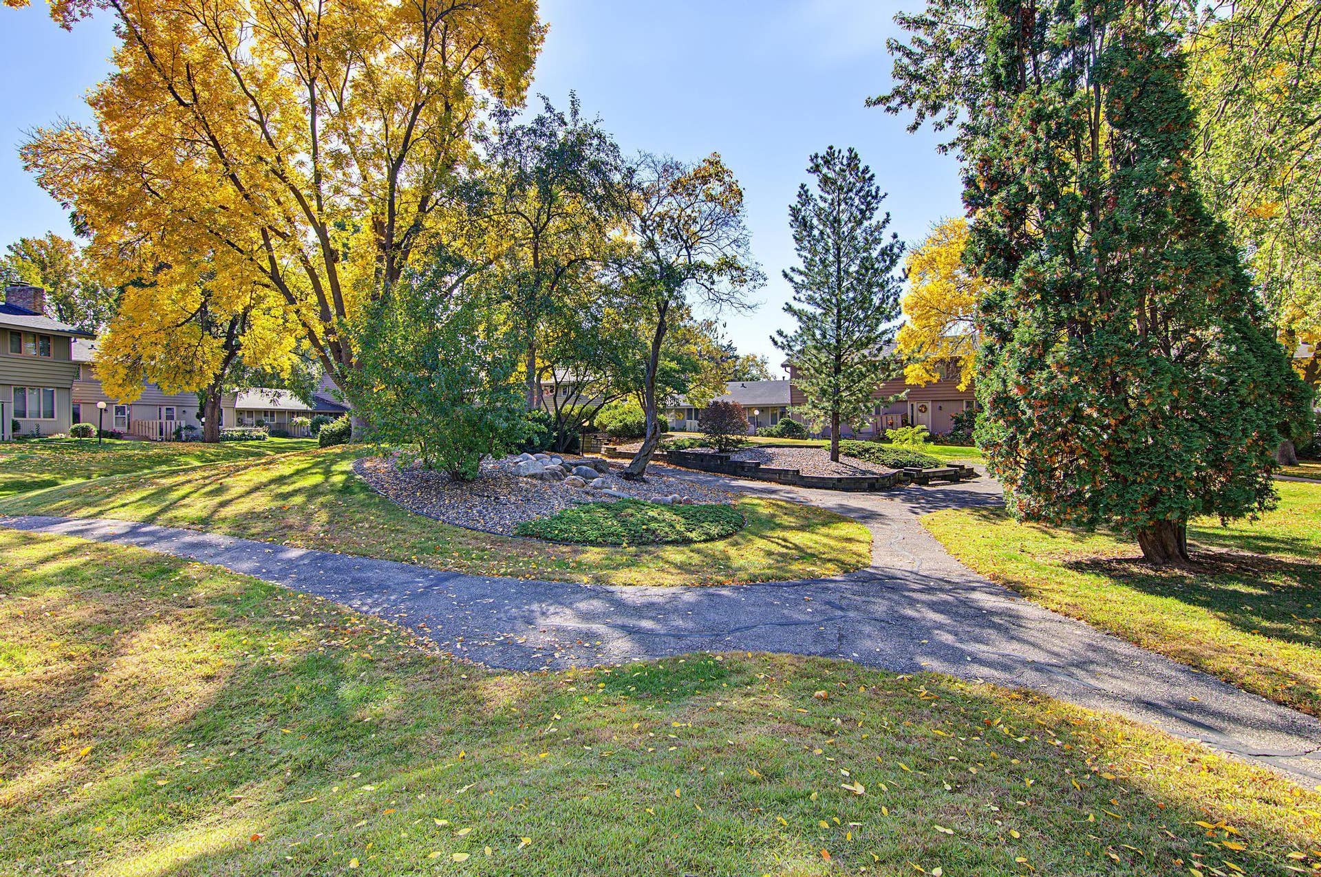 214 Windsor Court, New Brighton, MN 55112 214 Windsor Court, New Brighton, MN 55112