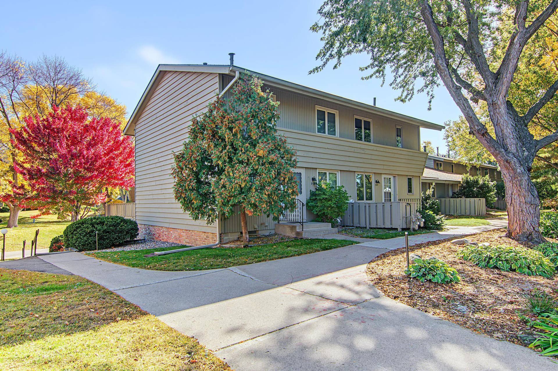 214 Windsor Court, New Brighton, MN 55112 214 Windsor Court, New Brighton, MN 55112