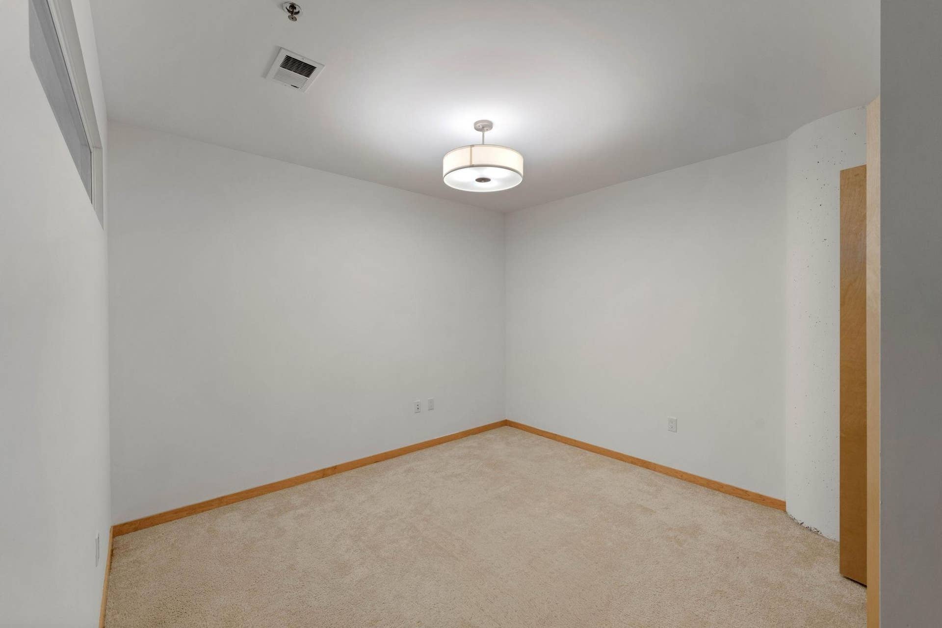 30-web-or-mls-1240-s-2nd-st-521.jpg