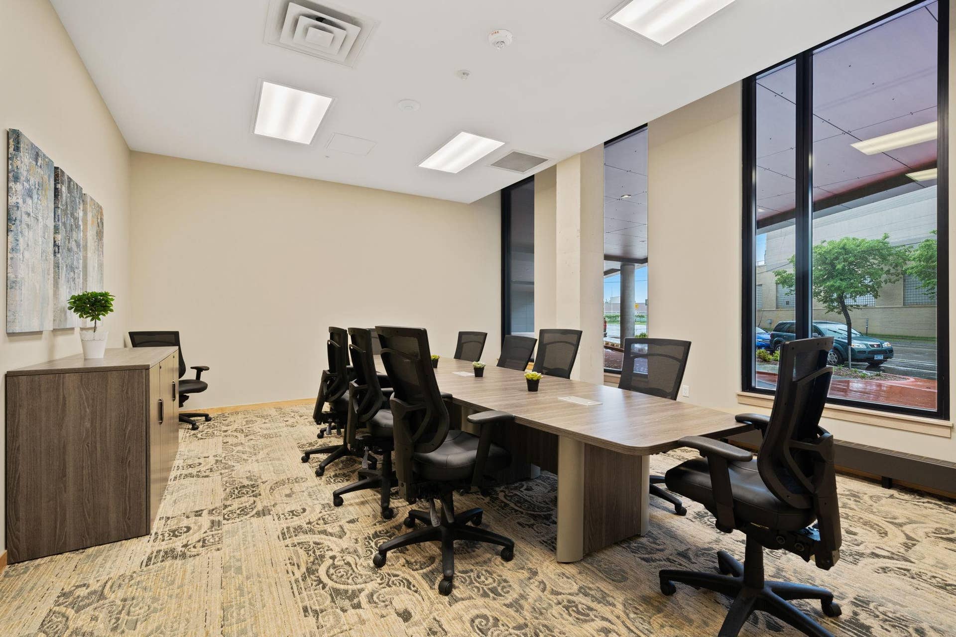 55-web-or-mls-1240-s-2nd-st-521.jpg