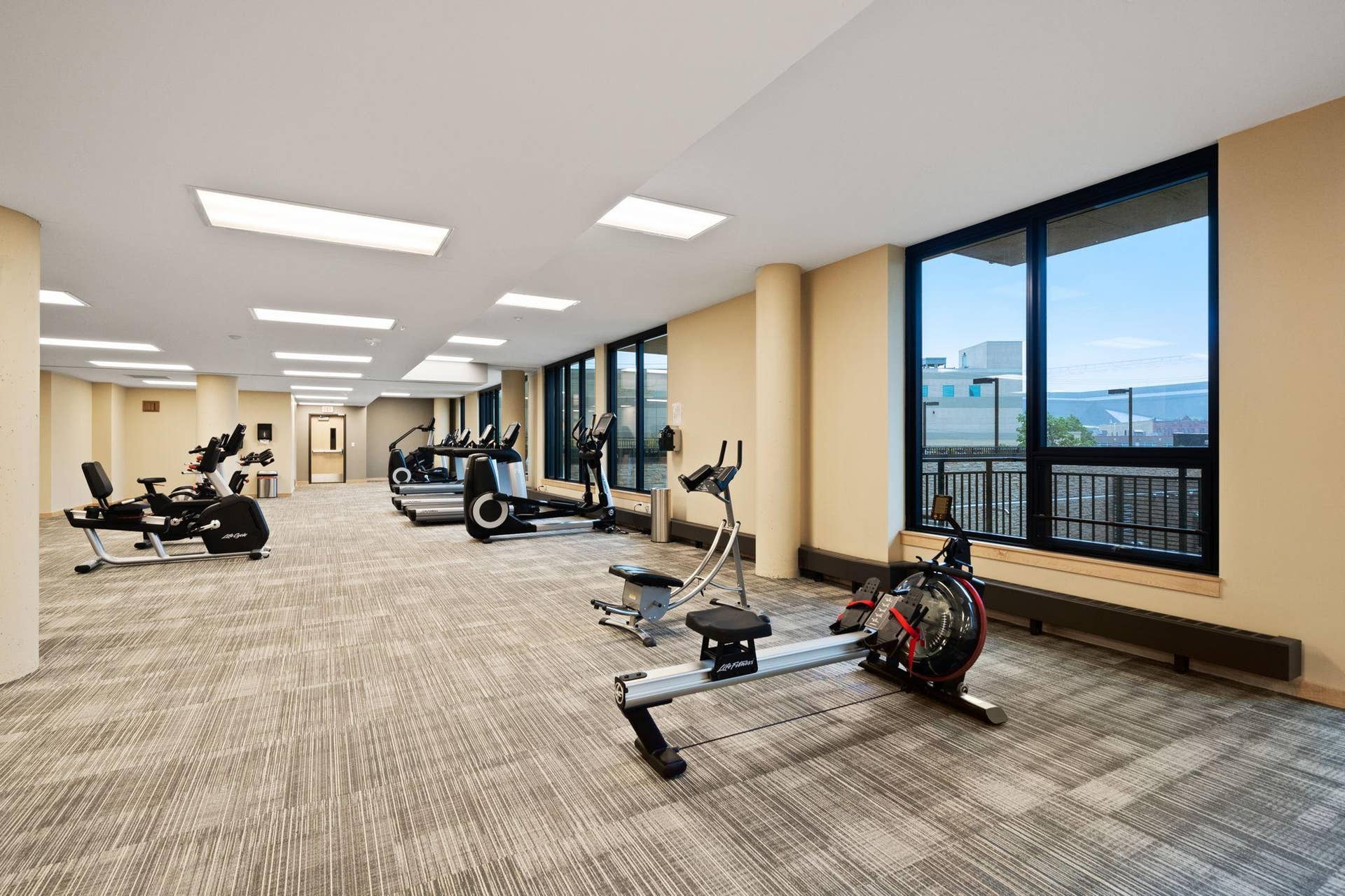 61-web-or-mls-1240-s-2nd-st-521.jpg