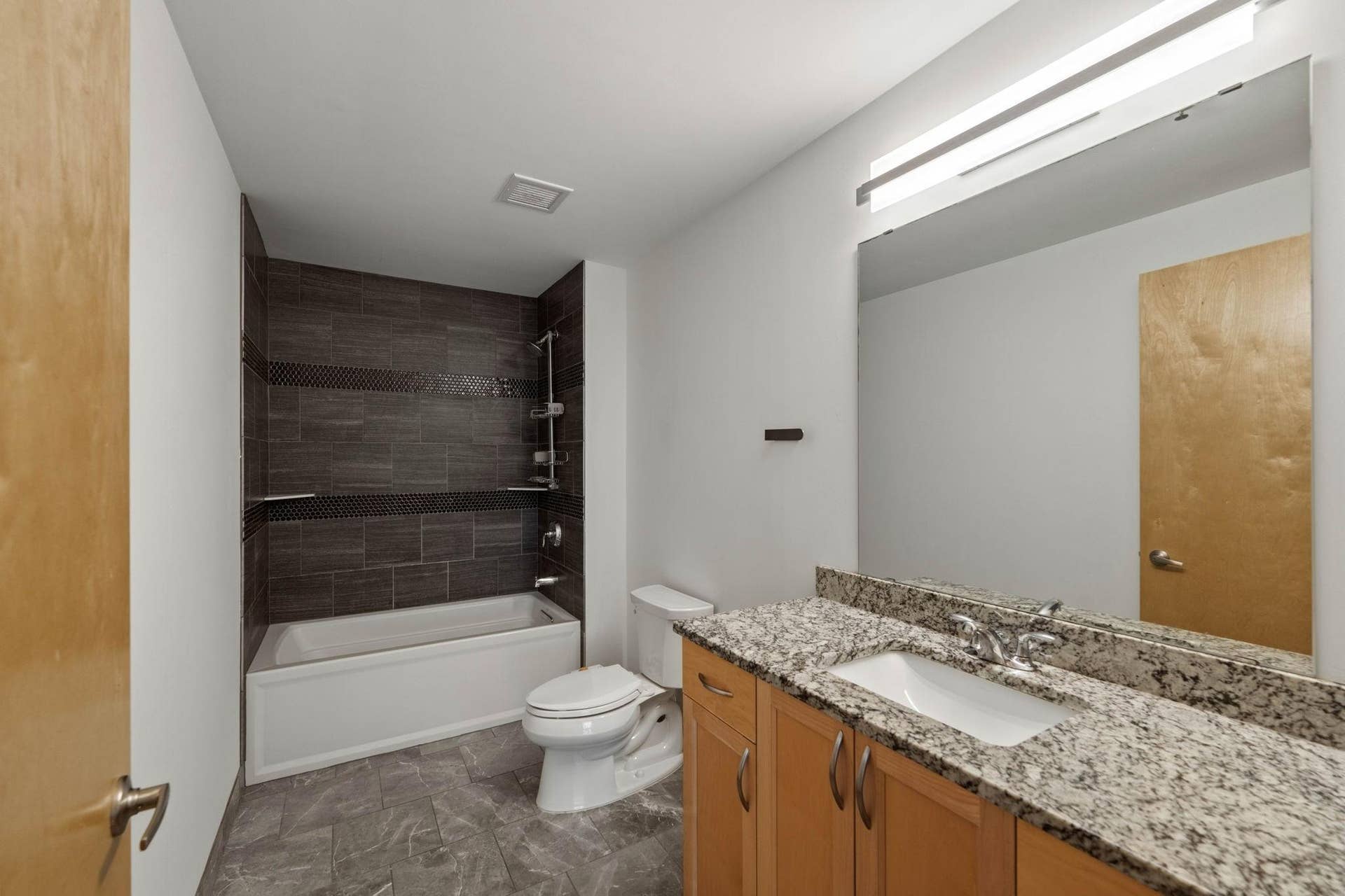 29-web-or-mls-1240-s-2nd-st-521.jpg