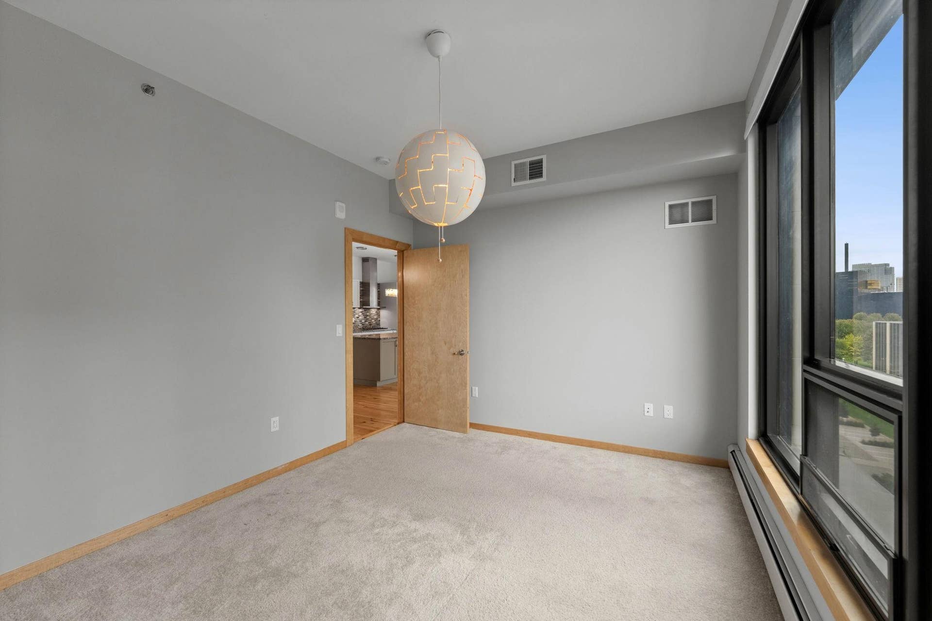 28-web-or-mls-1240-s-2nd-st-521.jpg