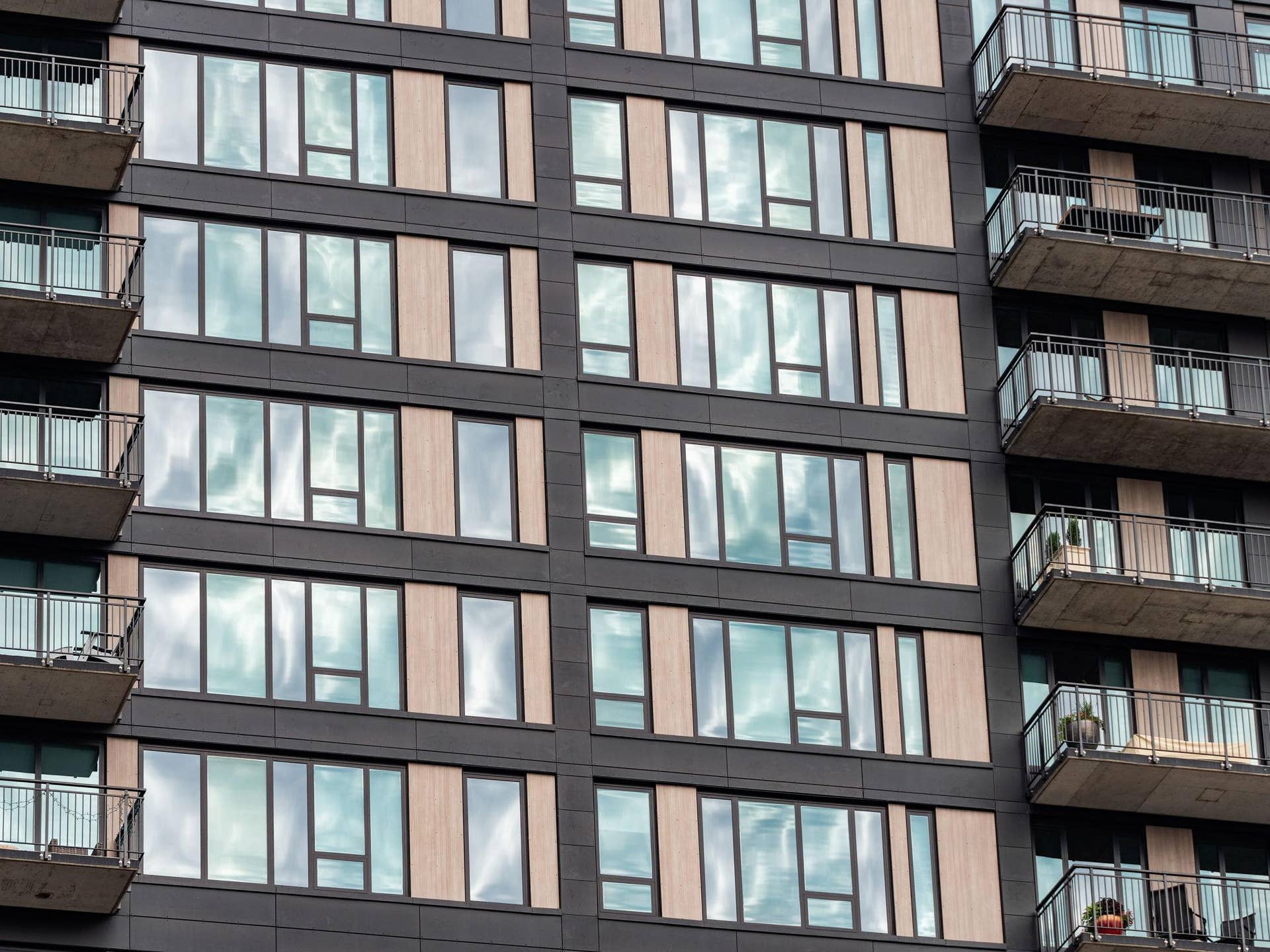 36-web-or-mls-1240-s-2nd-st-521.jpg