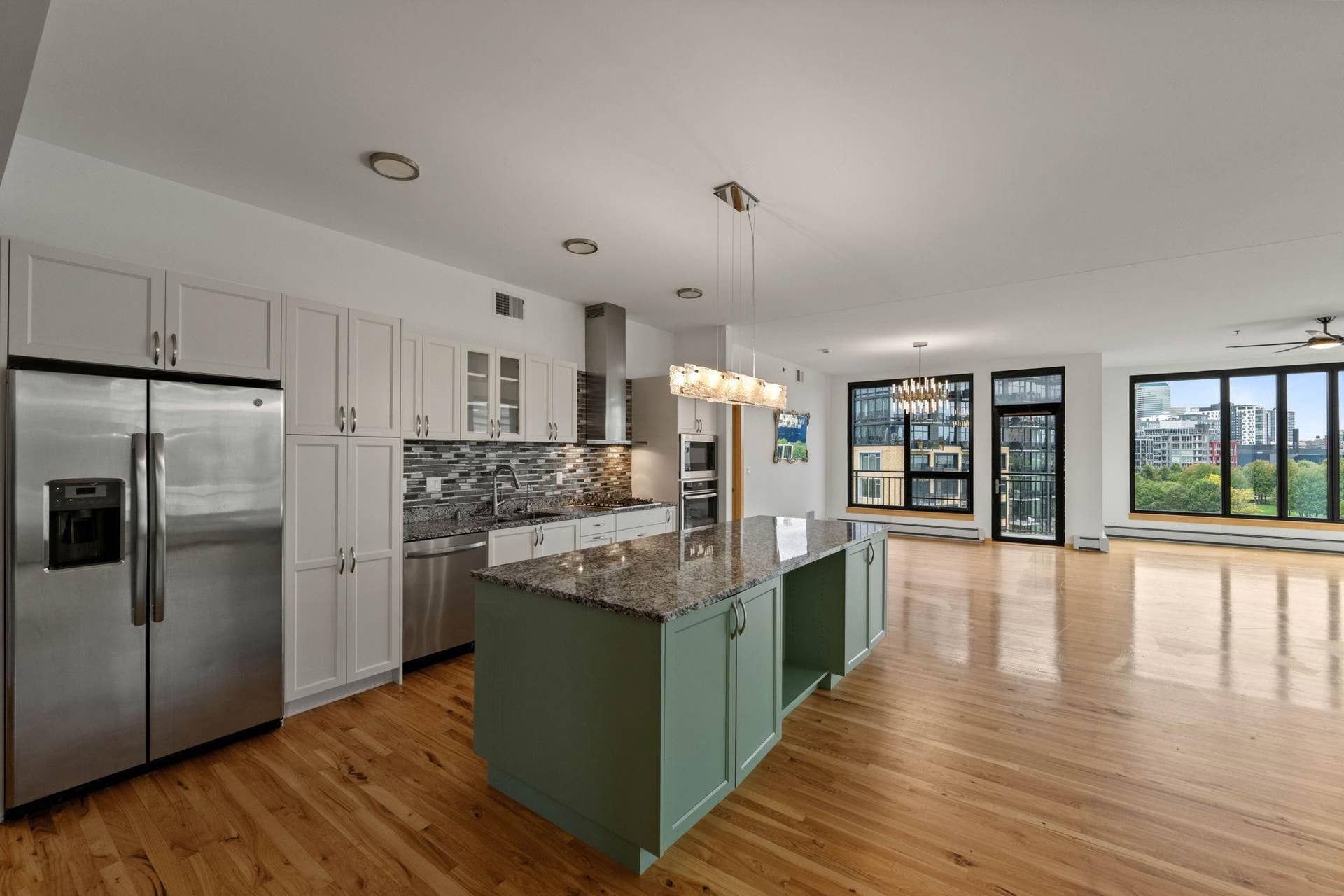 2-web-or-mls-1240-s-2nd-st-521.jpg