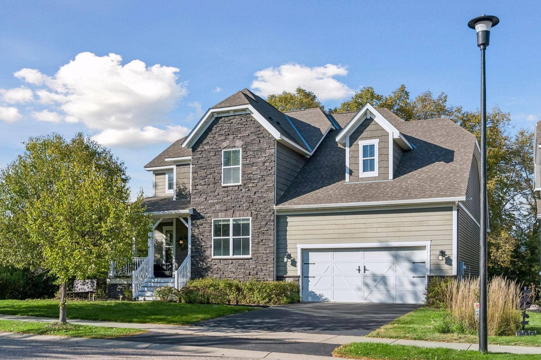 Welcome home to 1078 Rosemary Circle!