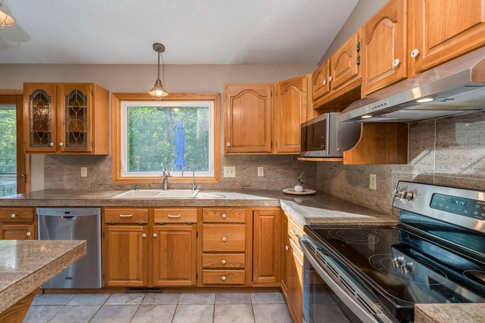 50 Canterbury Court, Mankato, MN 56001 50 Canterbury Court, Mankato, MN 56001