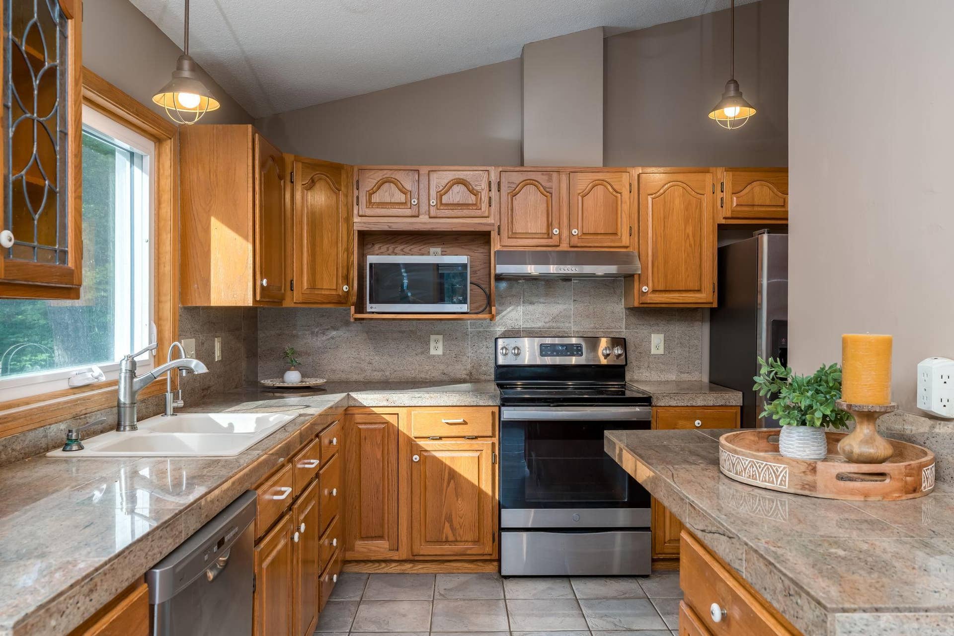 50 Canterbury Court, Mankato, MN 56001 50 Canterbury Court, Mankato, MN 56001