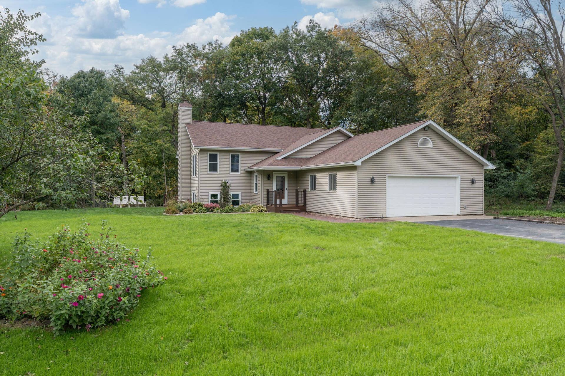 50 Canterbury Court, Mankato, MN 56001 50 Canterbury Court, Mankato, MN 56001