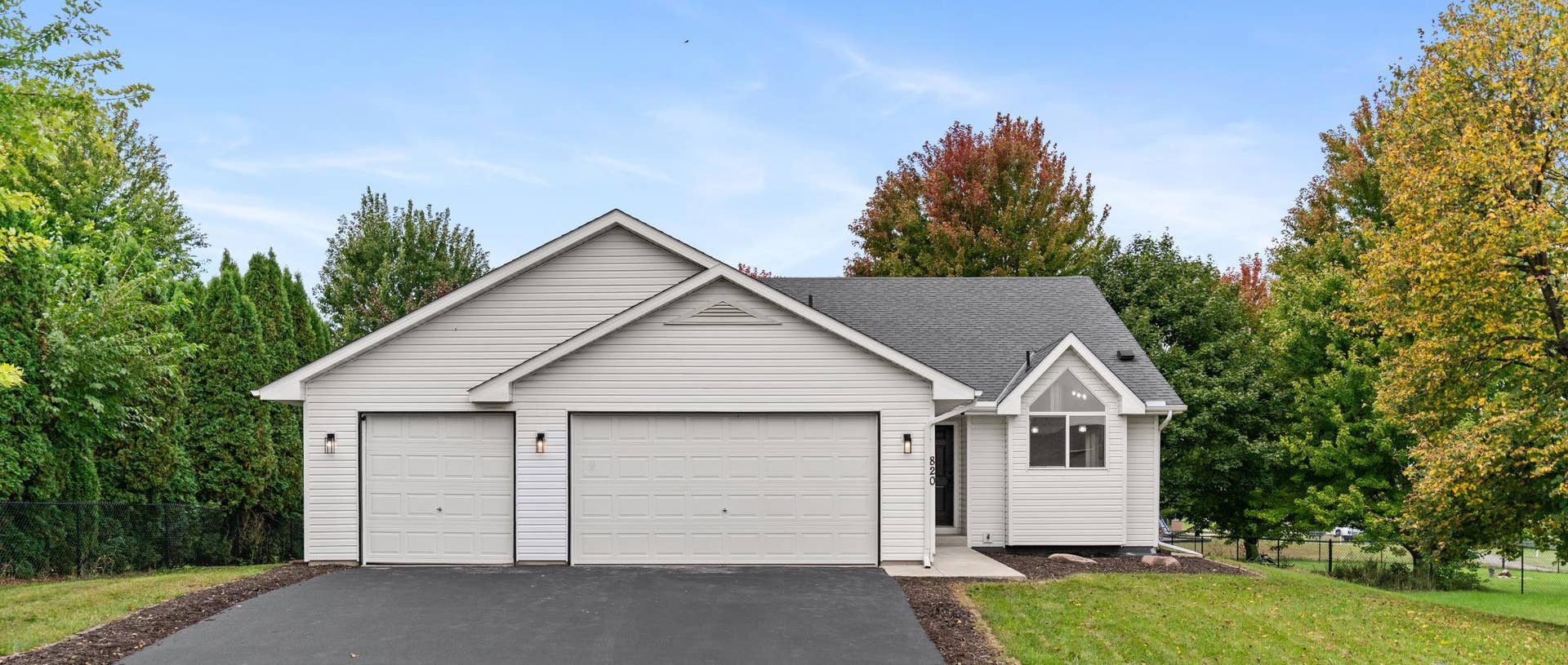 820 S Maple Street, Belle Plaine, MN 56011 DSC06687-1.jpg