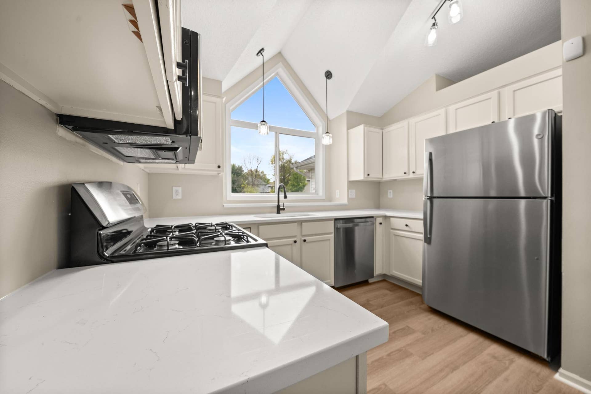820 S Maple Street, Belle Plaine, MN 56011 DSC06518.jpg