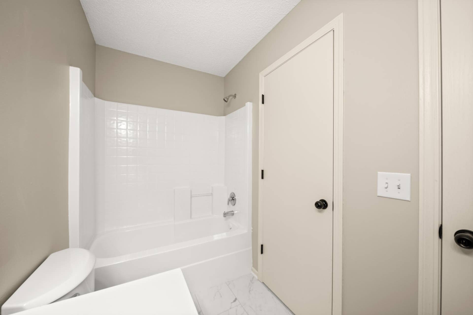 820 S Maple Street, Belle Plaine, MN 56011 DSC06603.jpg
