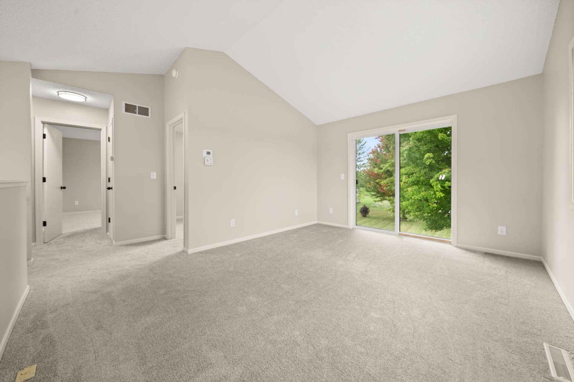 820 S Maple Street, Belle Plaine, MN 56011 DSC06643.jpg