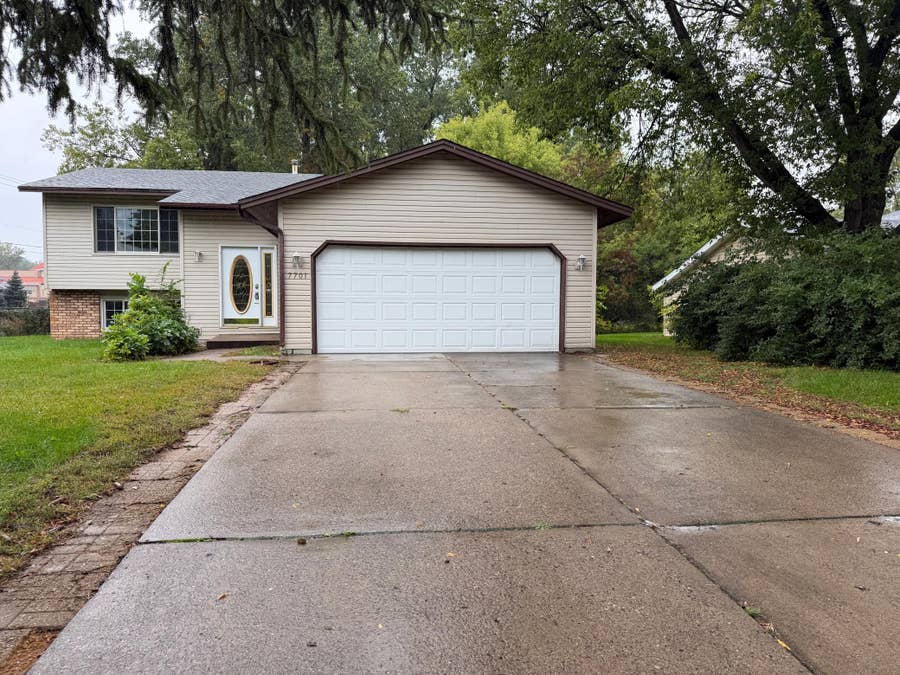 Property photo for 7701 Queen Avenue N, Brooklyn Park, MN