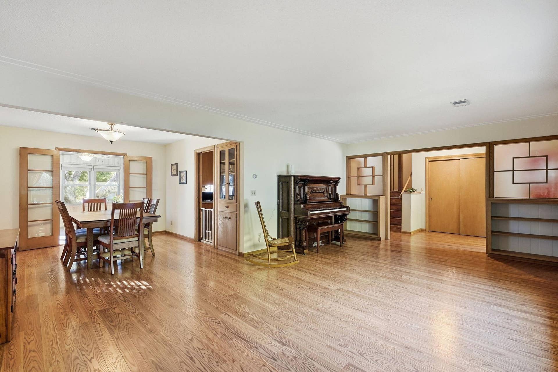 314 Maple Avenue S, Maple Lake, MN 55358 13- Living Room.jpg