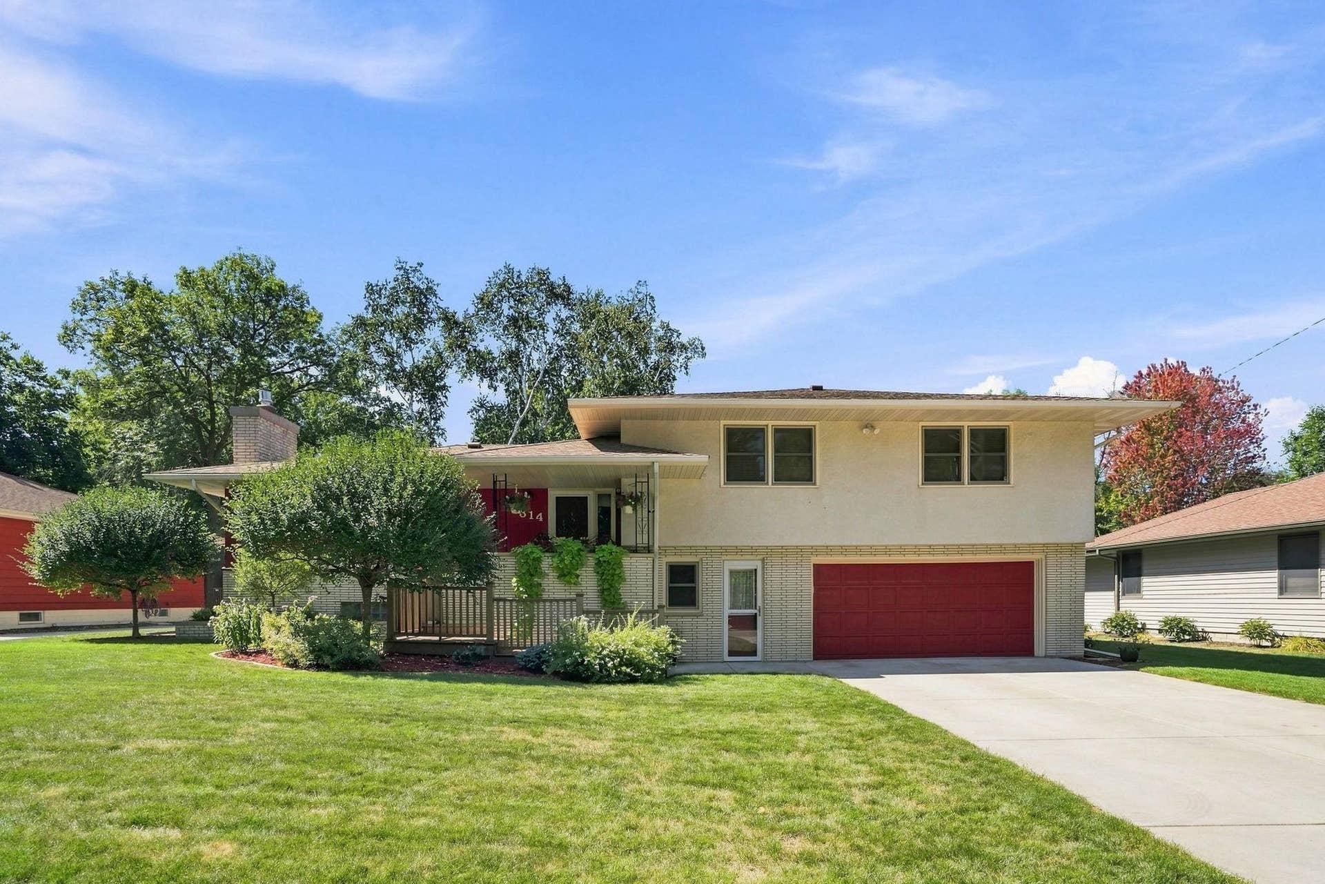 314 Maple Avenue S, Maple Lake, MN 55358 1- Reid- Front of Home.jpg