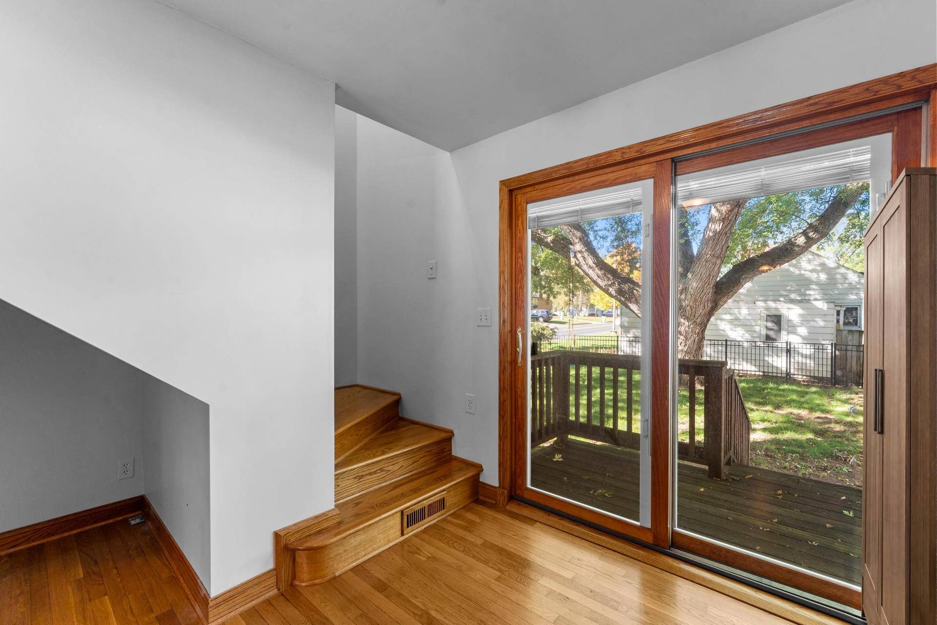 737 S Dakota Avenue, New Richmond, WI 54017