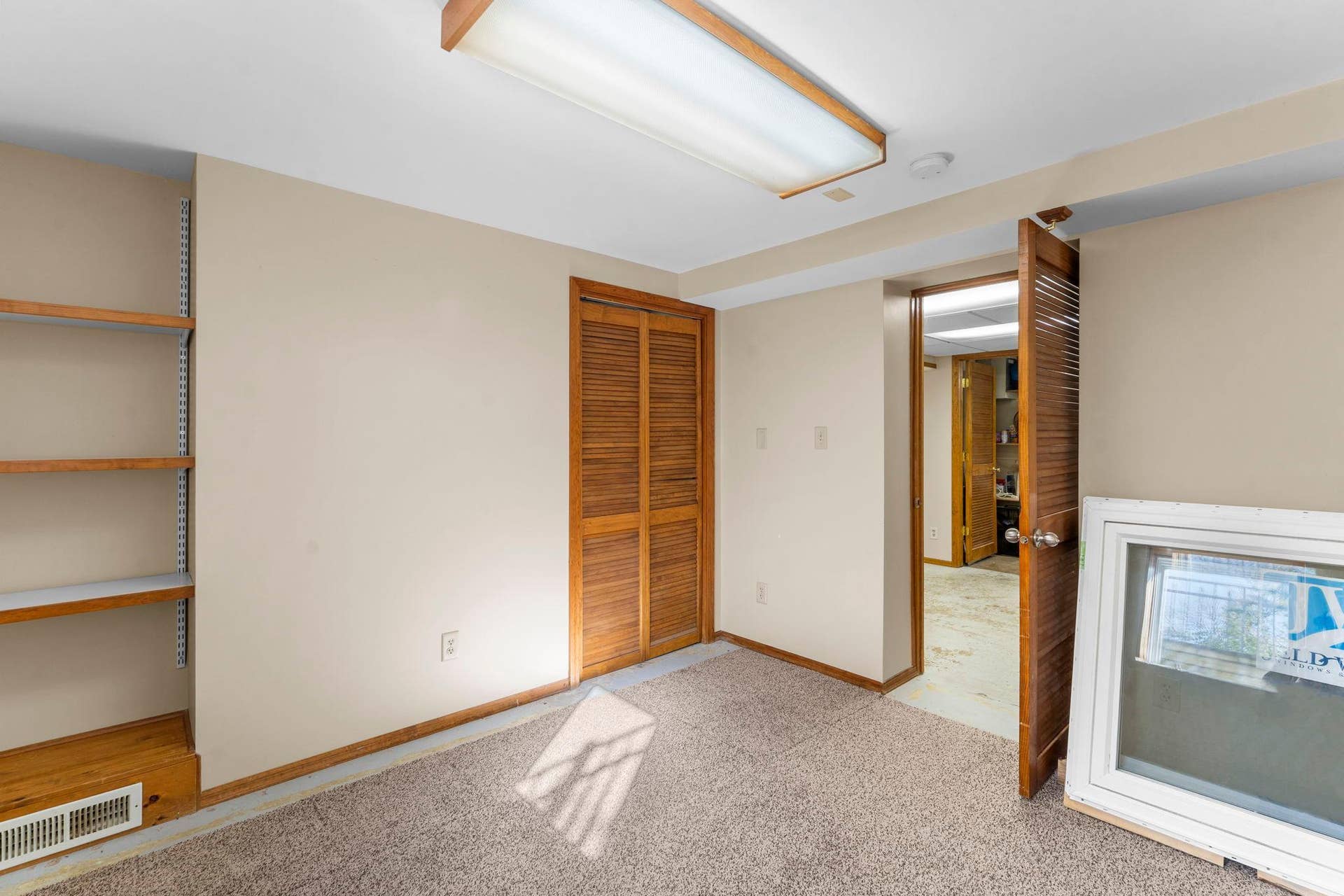 737 S Dakota Avenue, New Richmond, WI 54017