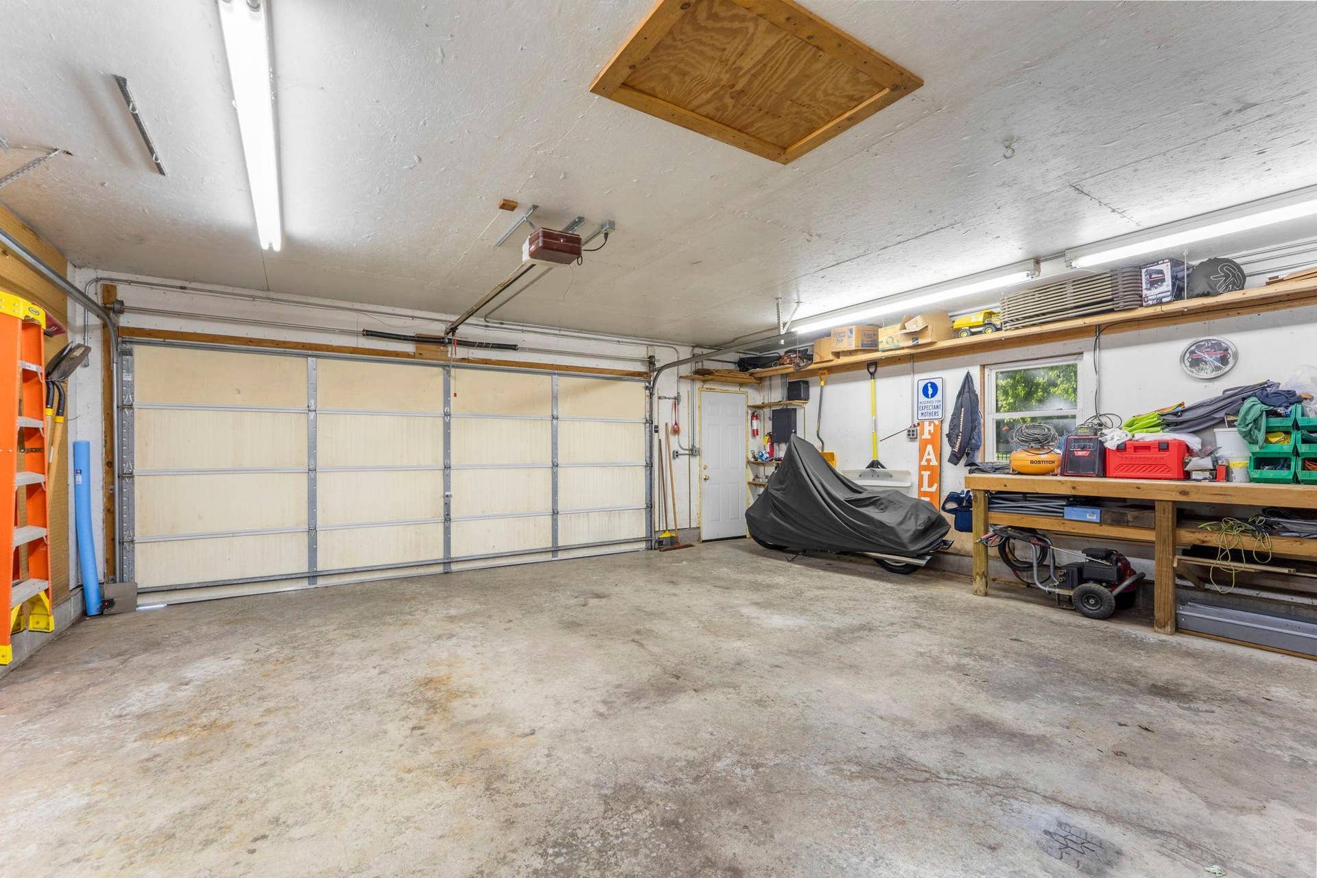737 S Dakota Avenue, New Richmond, WI 54017