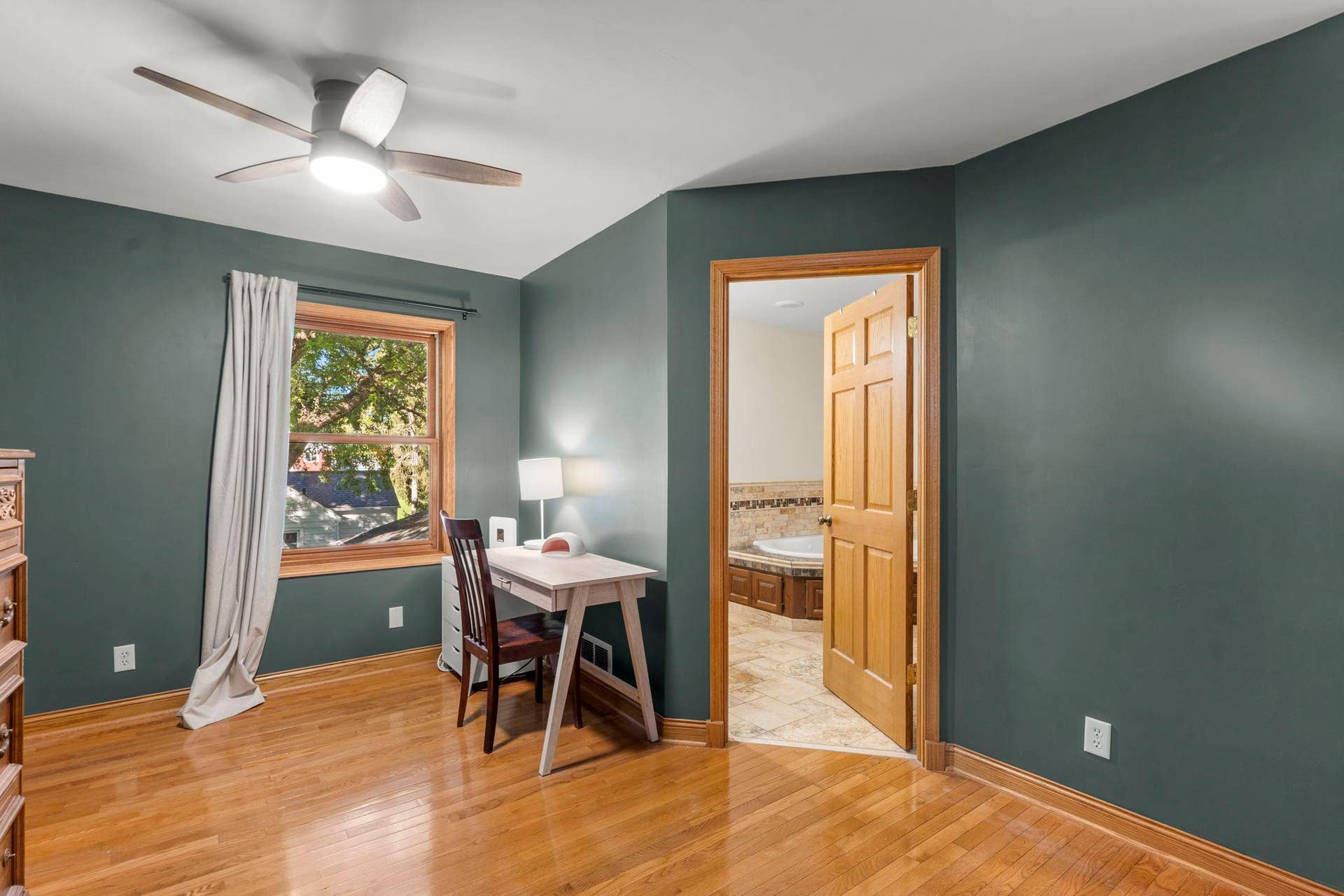 737 S Dakota Avenue, New Richmond, WI 54017
