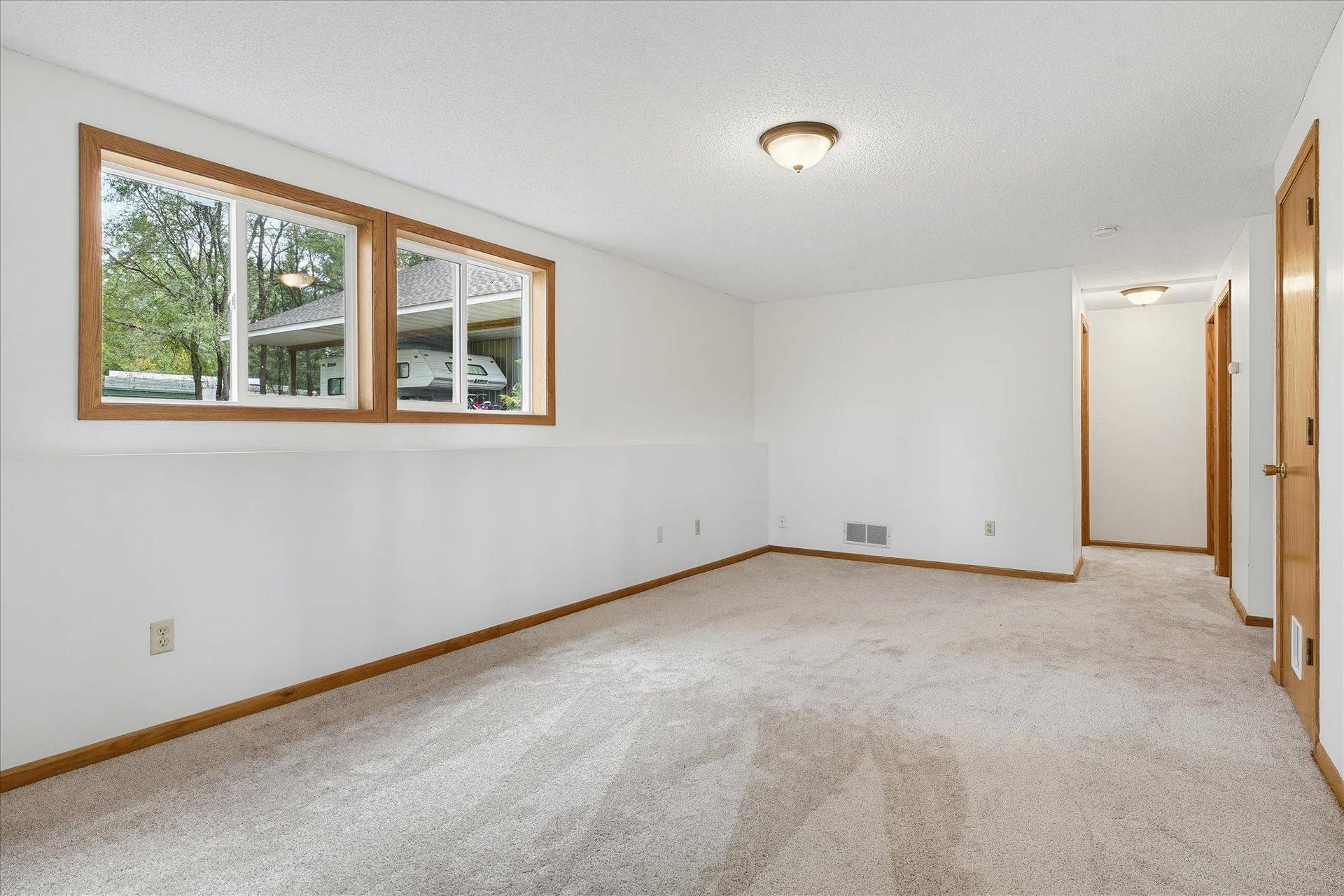 29-20720 187th Ave NW [3455692]- 029.jpg