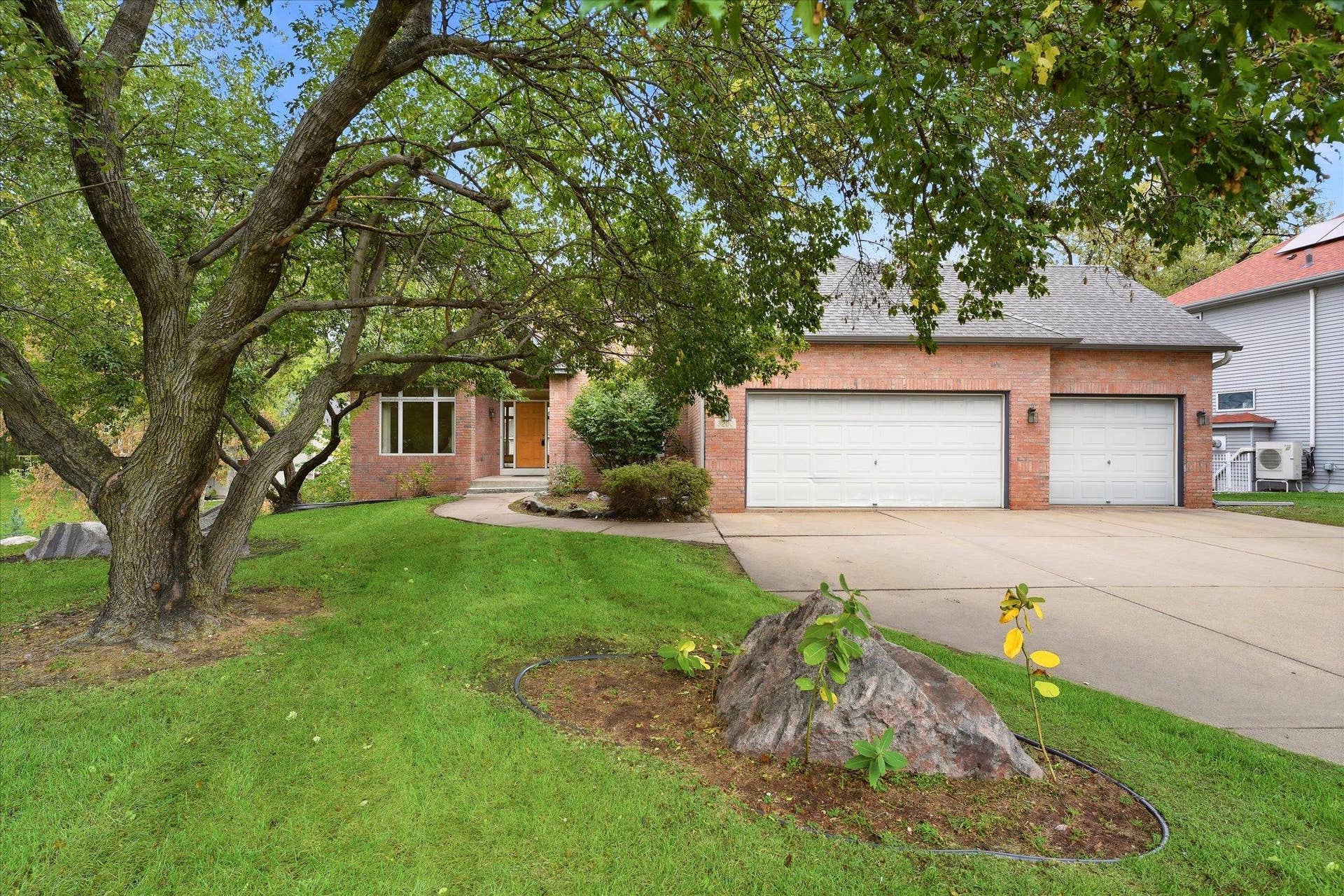 Welcome to 3200 Bent Tree Hills!
