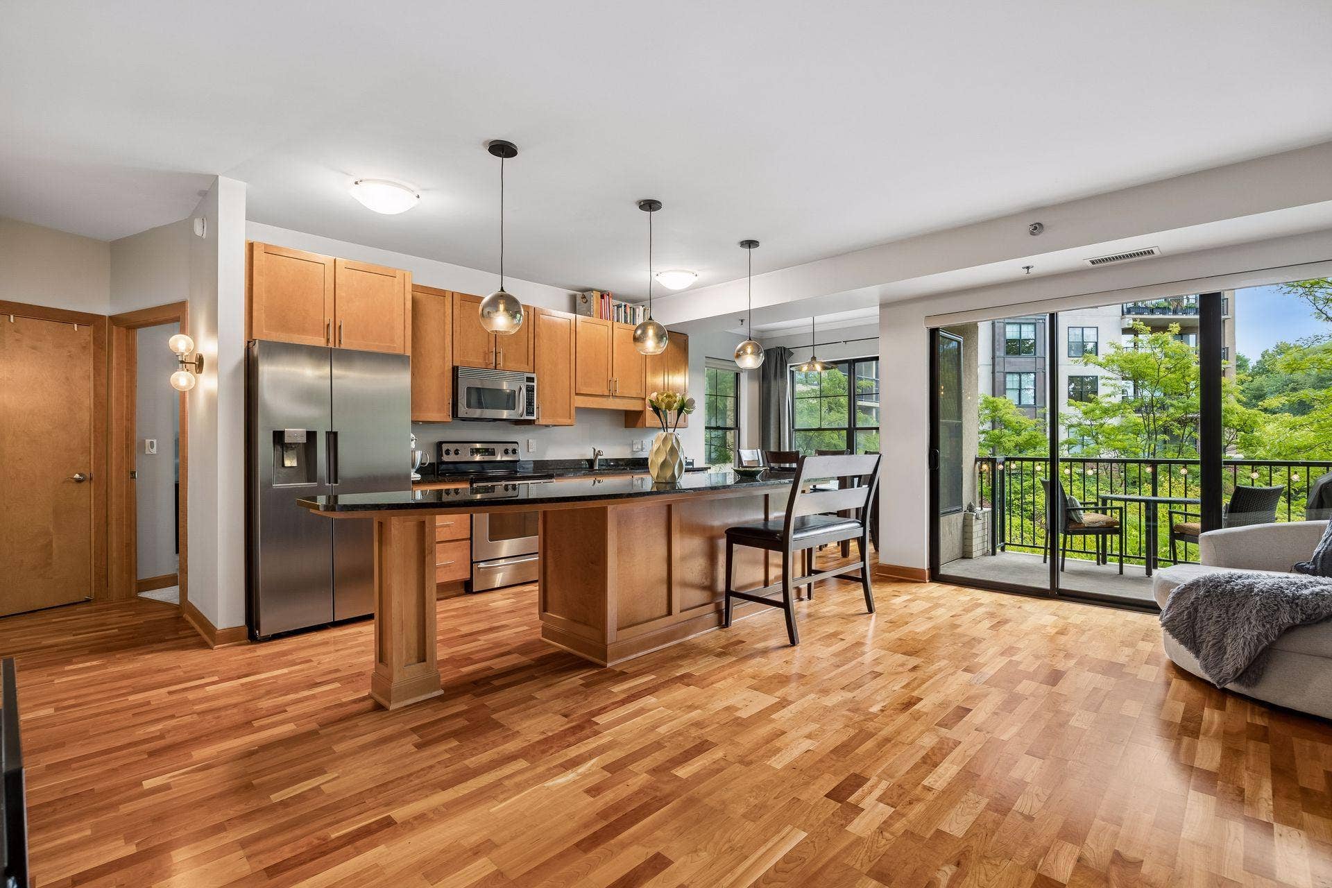 317 Groveland Avenue, #311, 45, Minneapolis, MN 55403 Open concept living