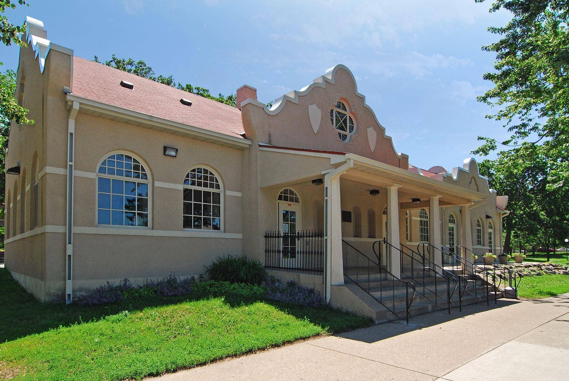 317 Groveland Avenue, #311, 45, Minneapolis, MN 55403 Neighborhood attractions within walking distance