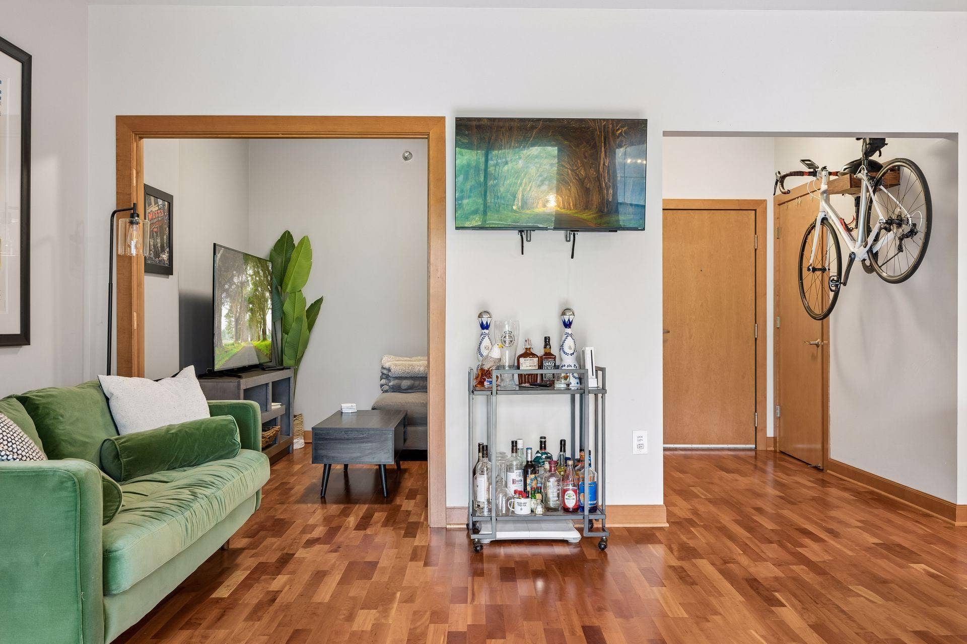317 Groveland Avenue, #311, 45, Minneapolis, MN 55403 Open concept living view into den
