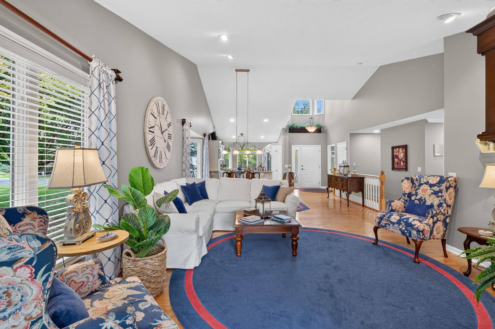 15_16035_38th_Ave_N15_mls.jpg