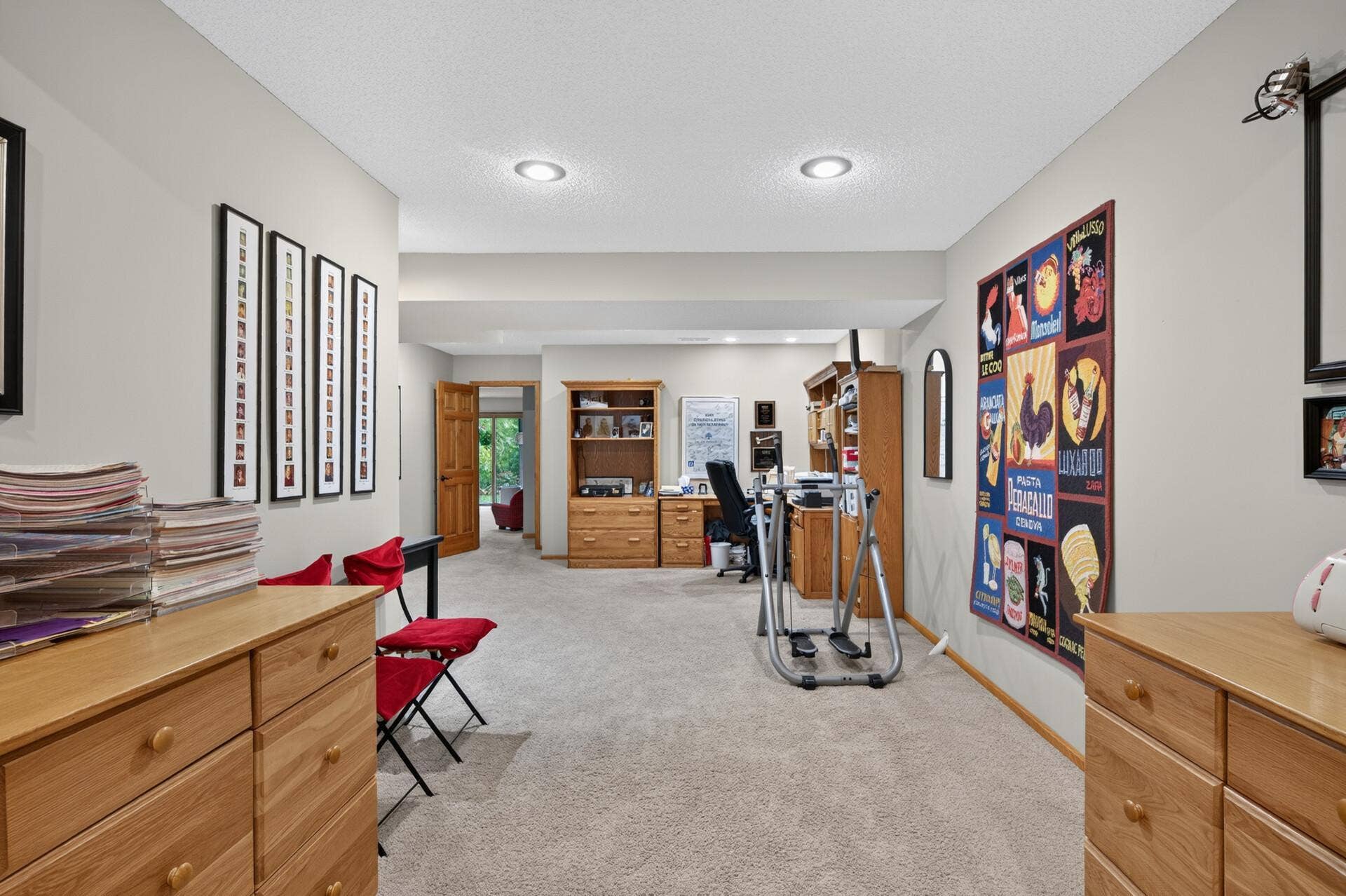 Flex room - office/exercise room