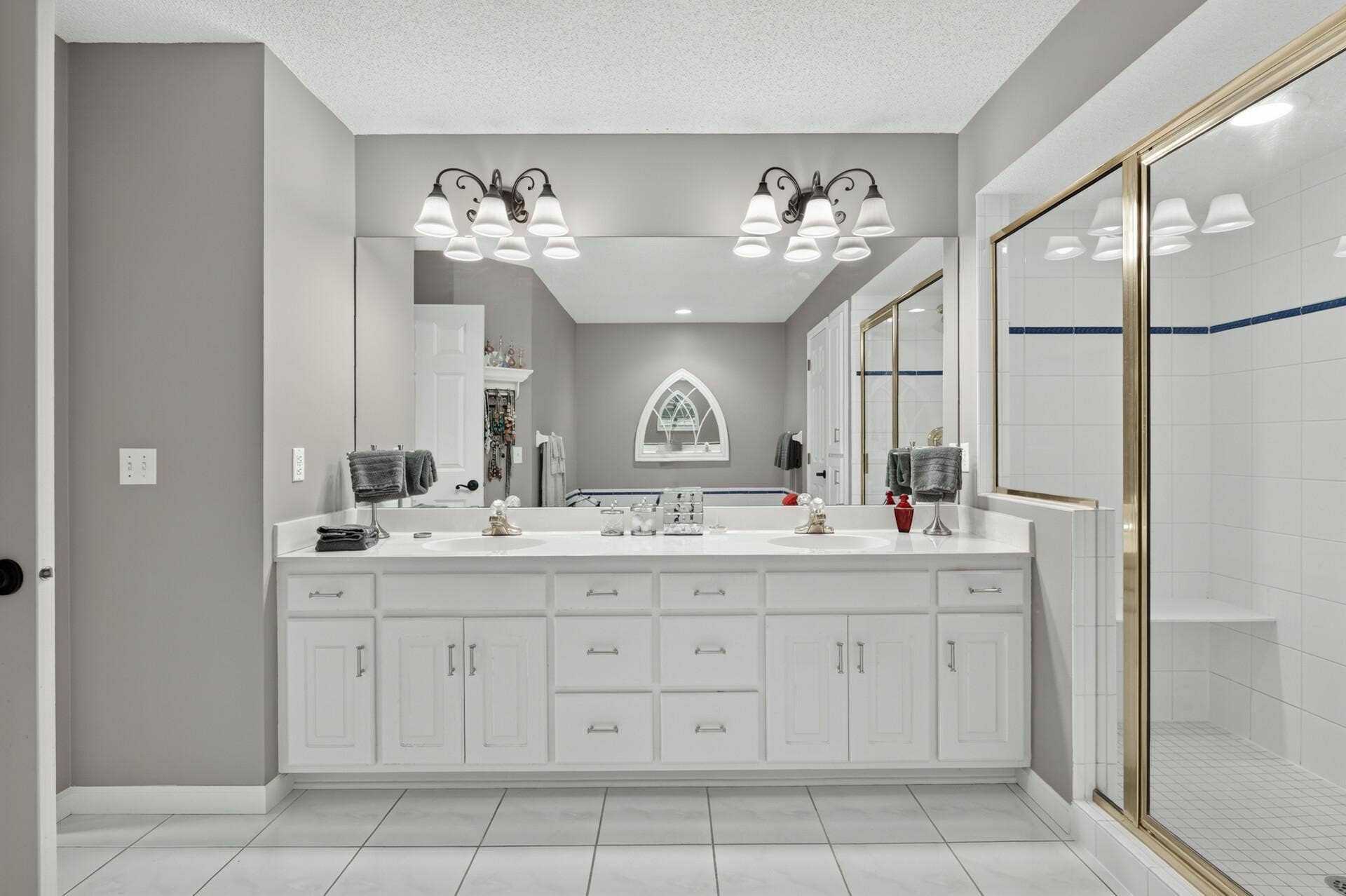 33_16035_38th_Ave_N33_mls.jpg