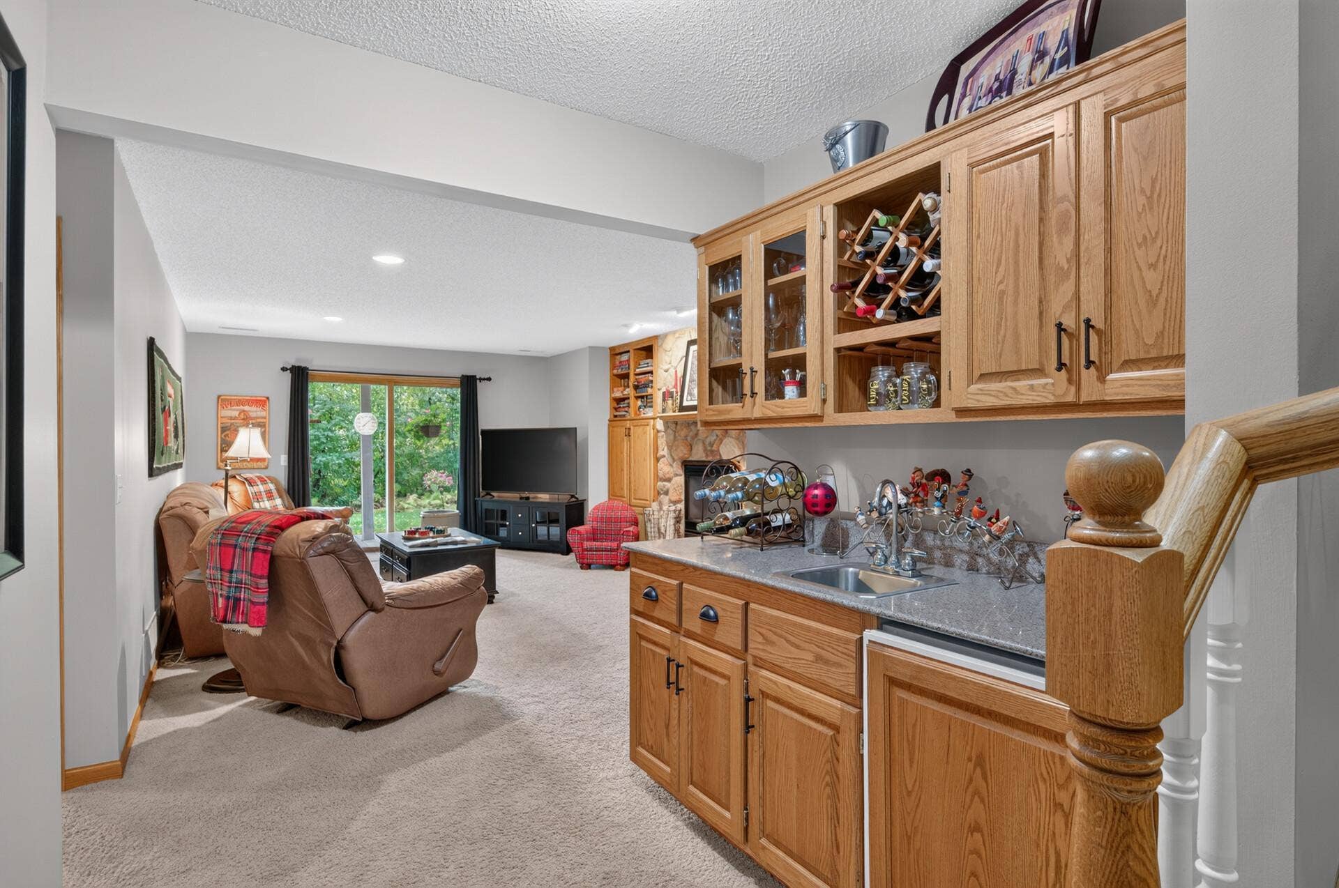 Lower level wet bar