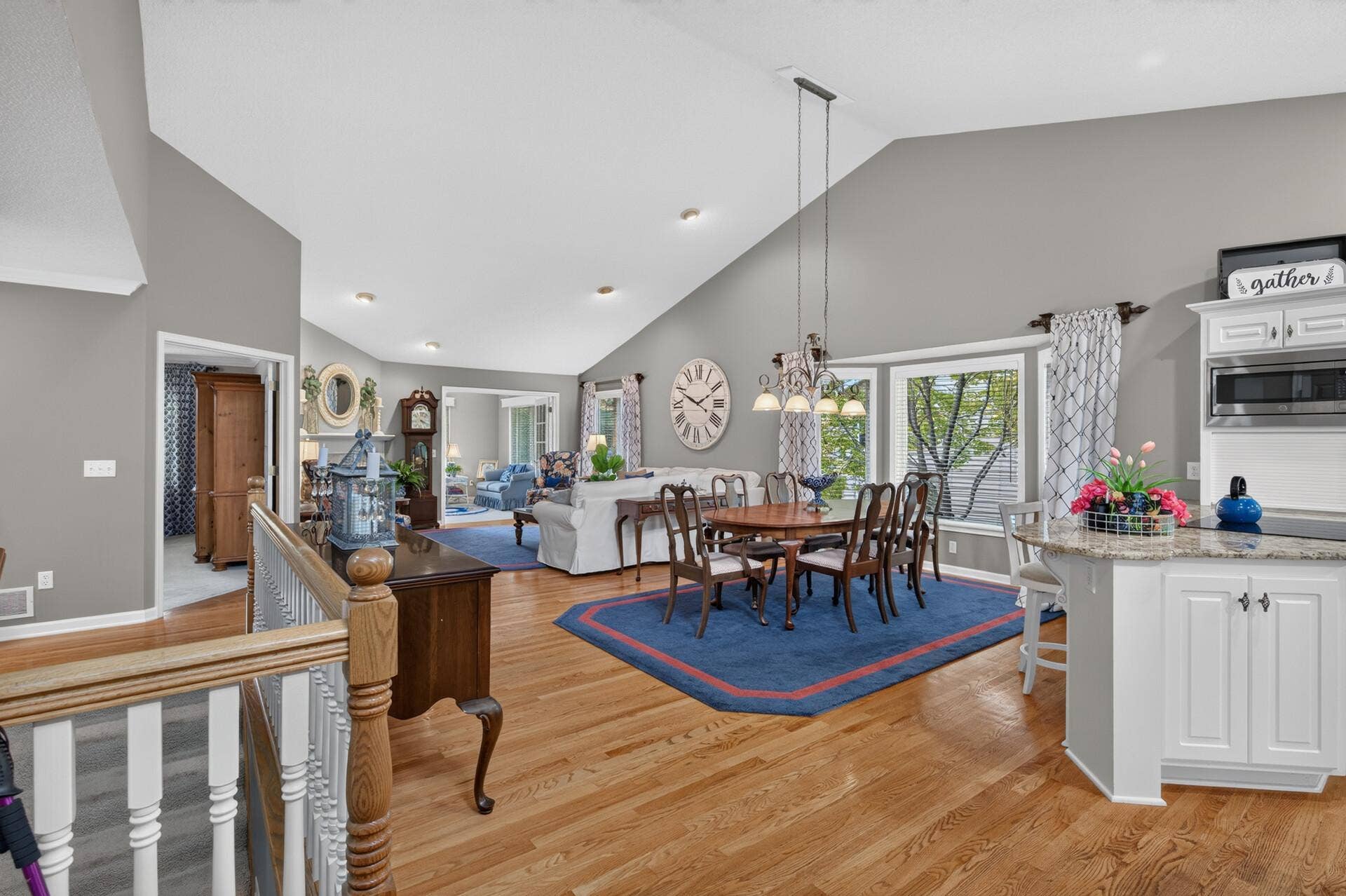 09_16035_38th_Ave_N9_mls.jpg