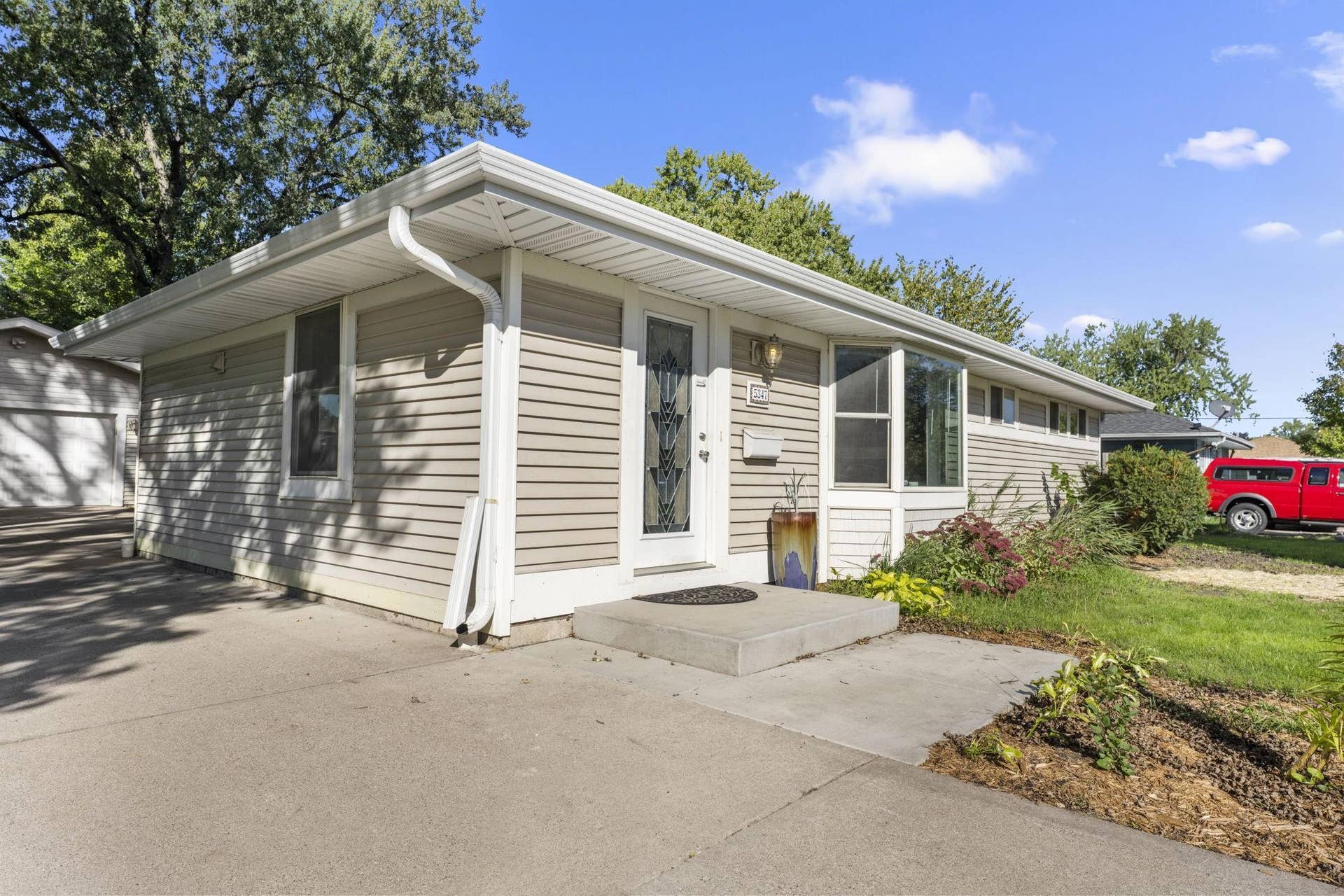 5347 Morgan side2.jpg