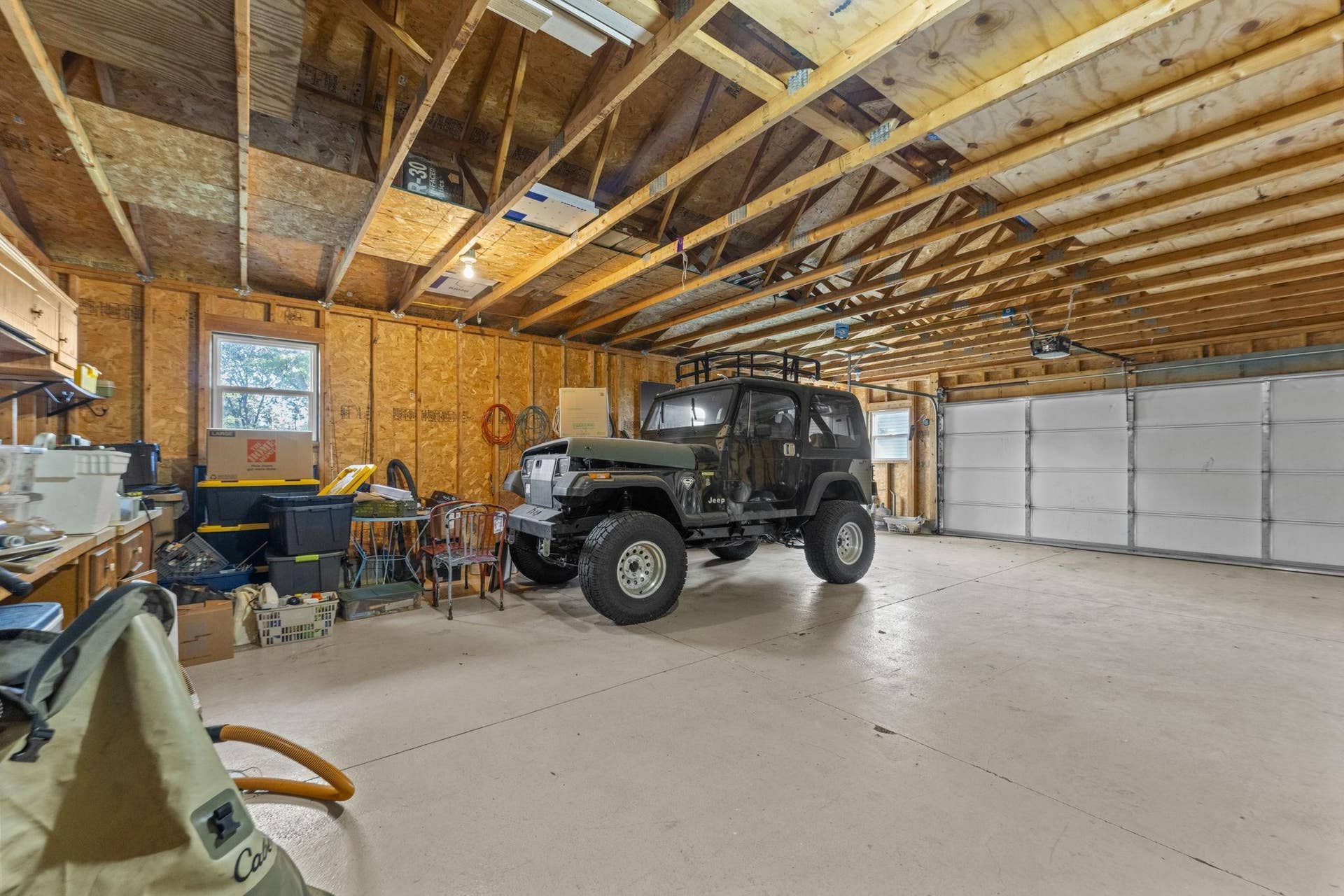 5347 Morgan garage2.jpg