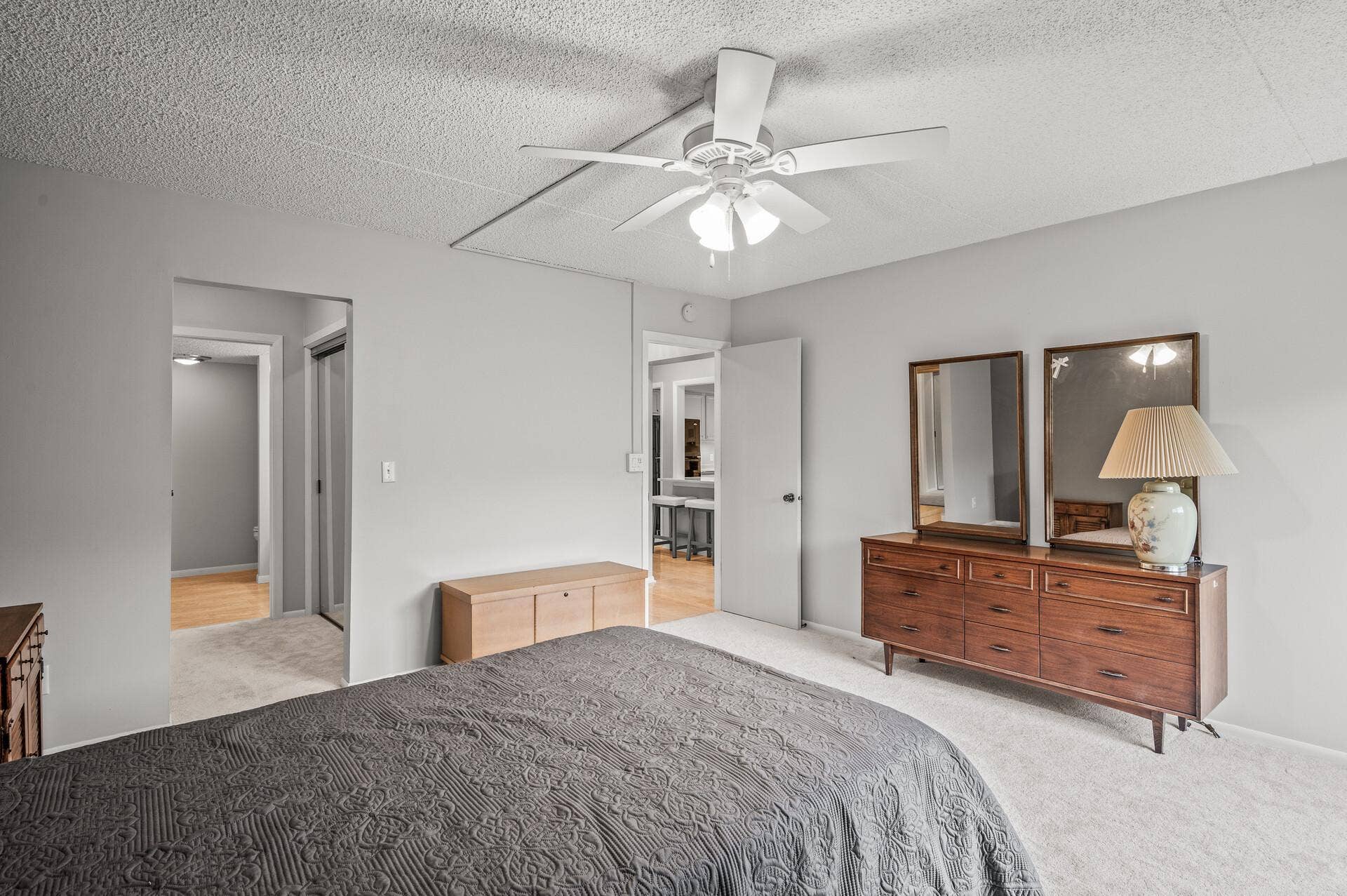 2455 Londin Lane E, #216, Maplewood, MN 55119 2455 Londin Lane E, #216, Maplewood, MN 55119