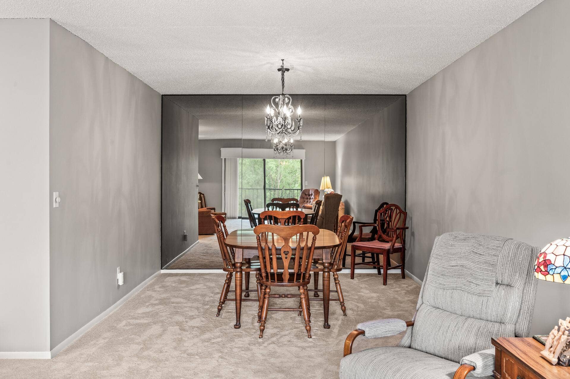 2455 Londin Lane E, #216, Maplewood, MN 55119 2455 Londin Lane E, #216, Maplewood, MN 55119