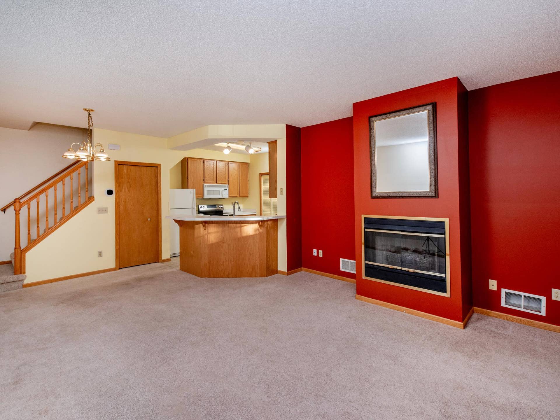 9175 Troon Court, Woodbury, MN 55125 Open main level
