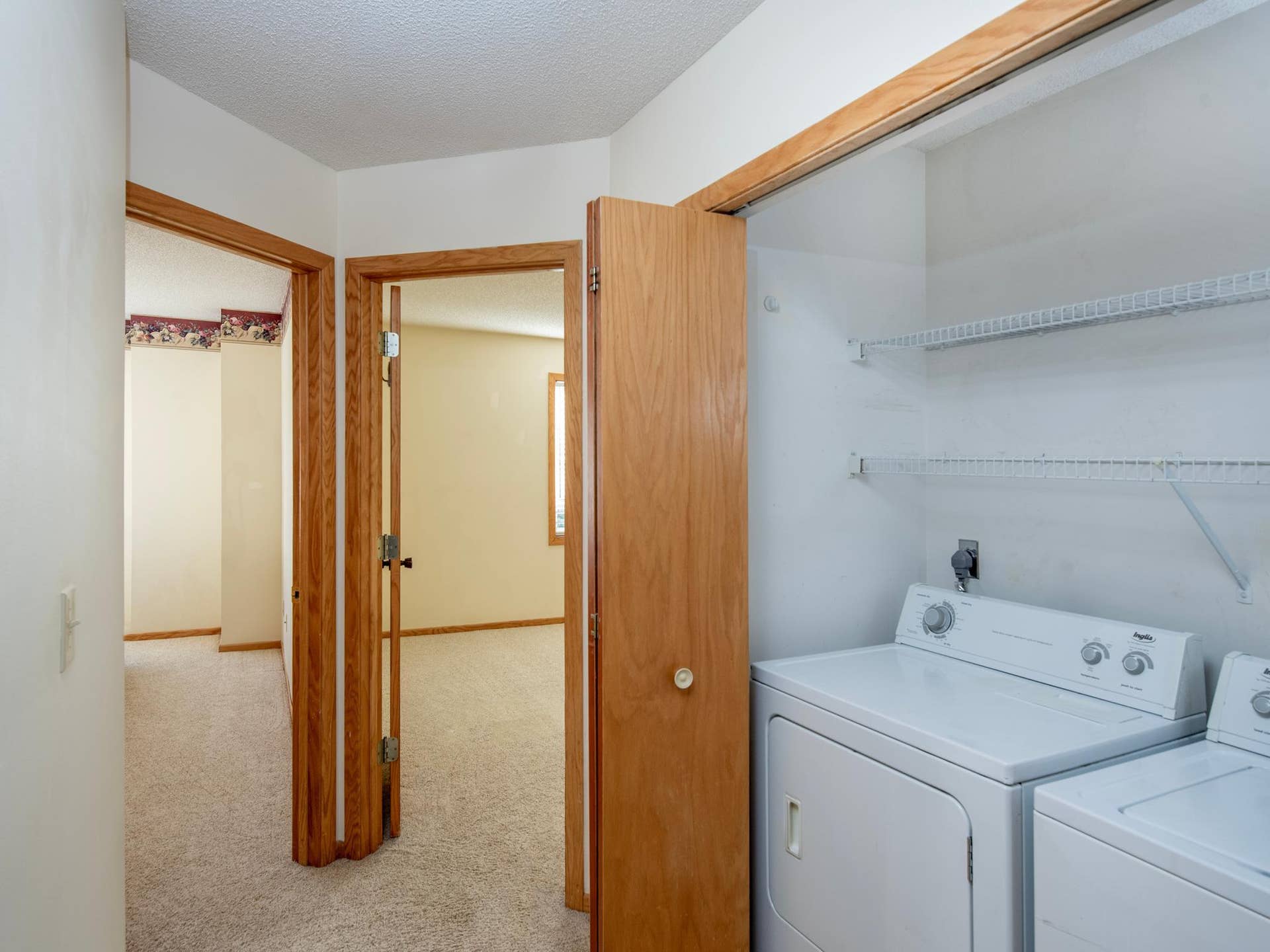 9175 Troon Court, Woodbury, MN 55125 9175 Troon Court, Woodbury, MN 55125
