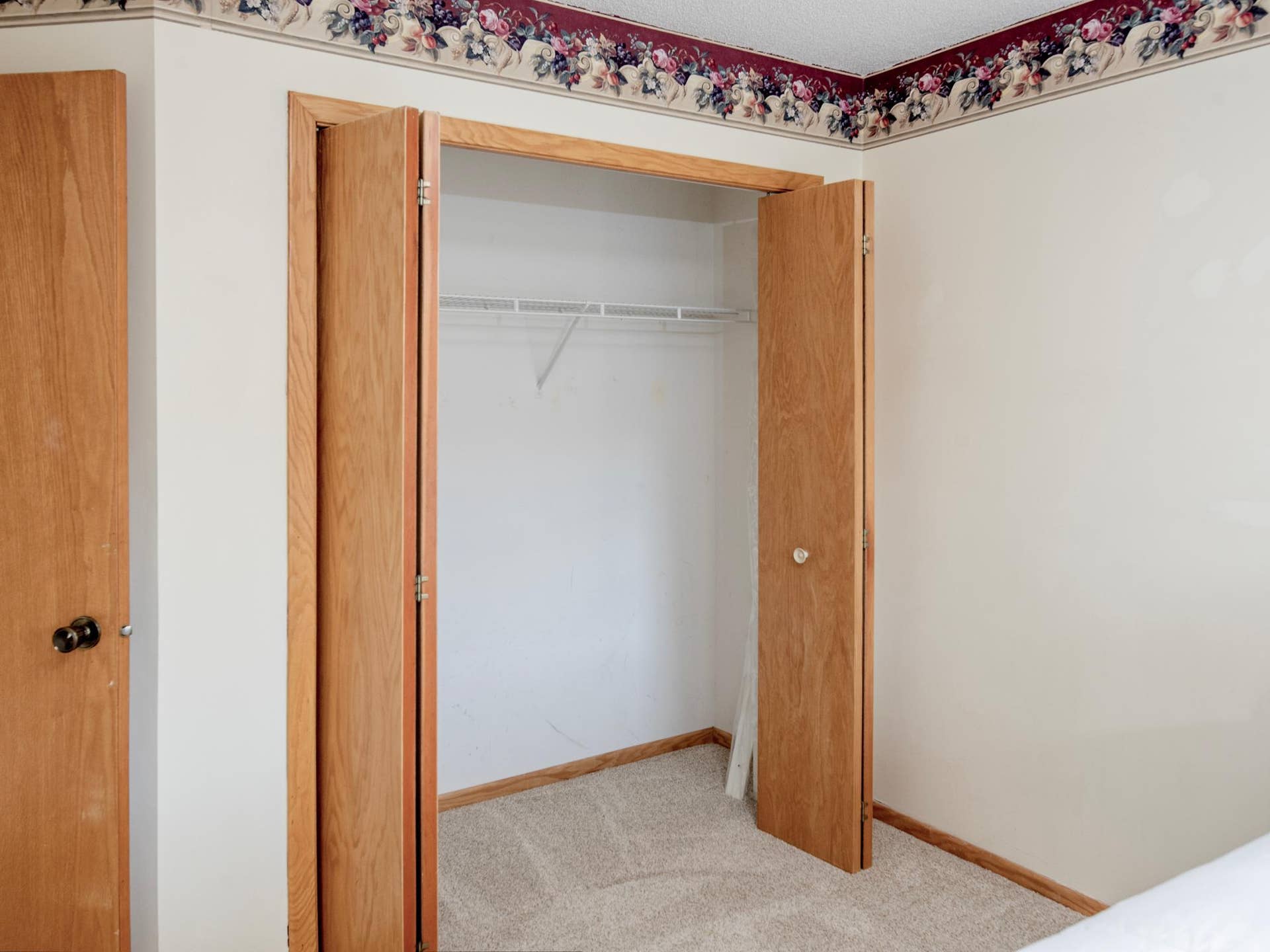 9175 Troon Court, Woodbury, MN 55125 9175 Troon Court, Woodbury, MN 55125