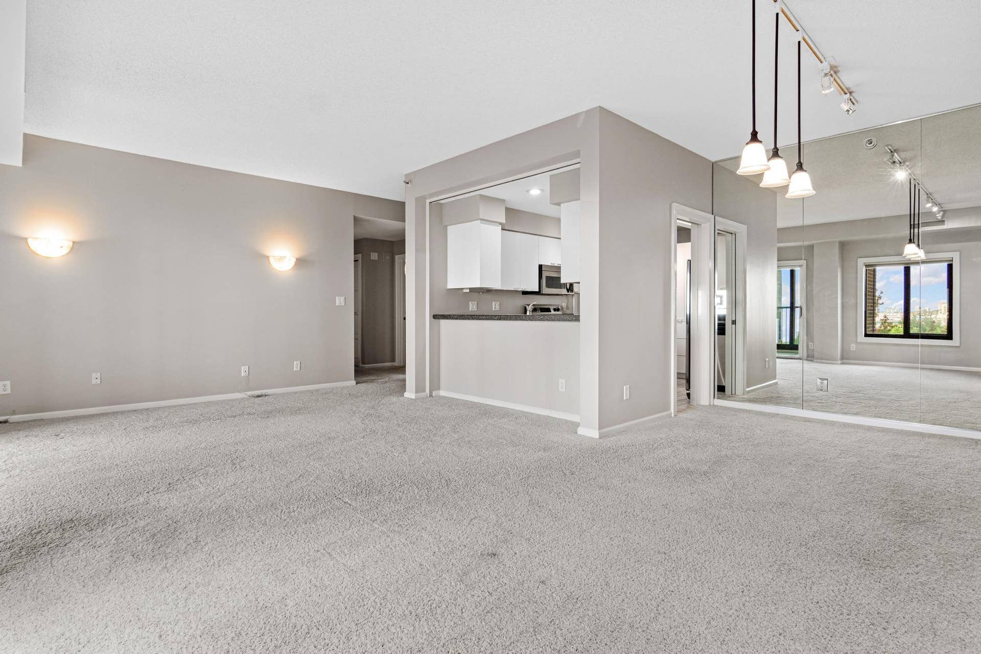 1235 Yale Place, #808, 45, Minneapolis, MN 55403 1235 Yale Place, #808, 45, Minneapolis, MN 55403