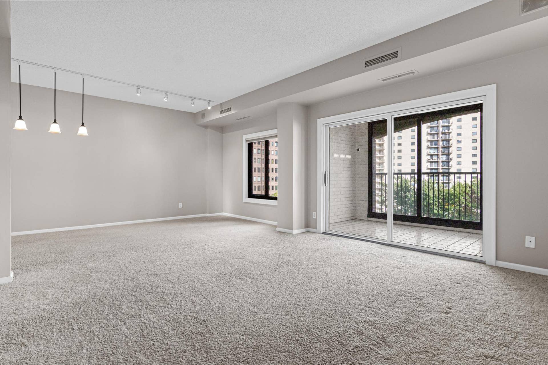 1235 Yale Place, #808, 45, Minneapolis, MN 55403 1235 Yale Place, #808, 45, Minneapolis, MN 55403